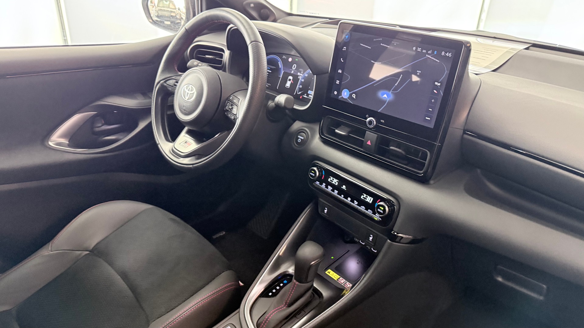 TOYOTA Yaris 1.5 VVT-i HSD GR Sport-image-21