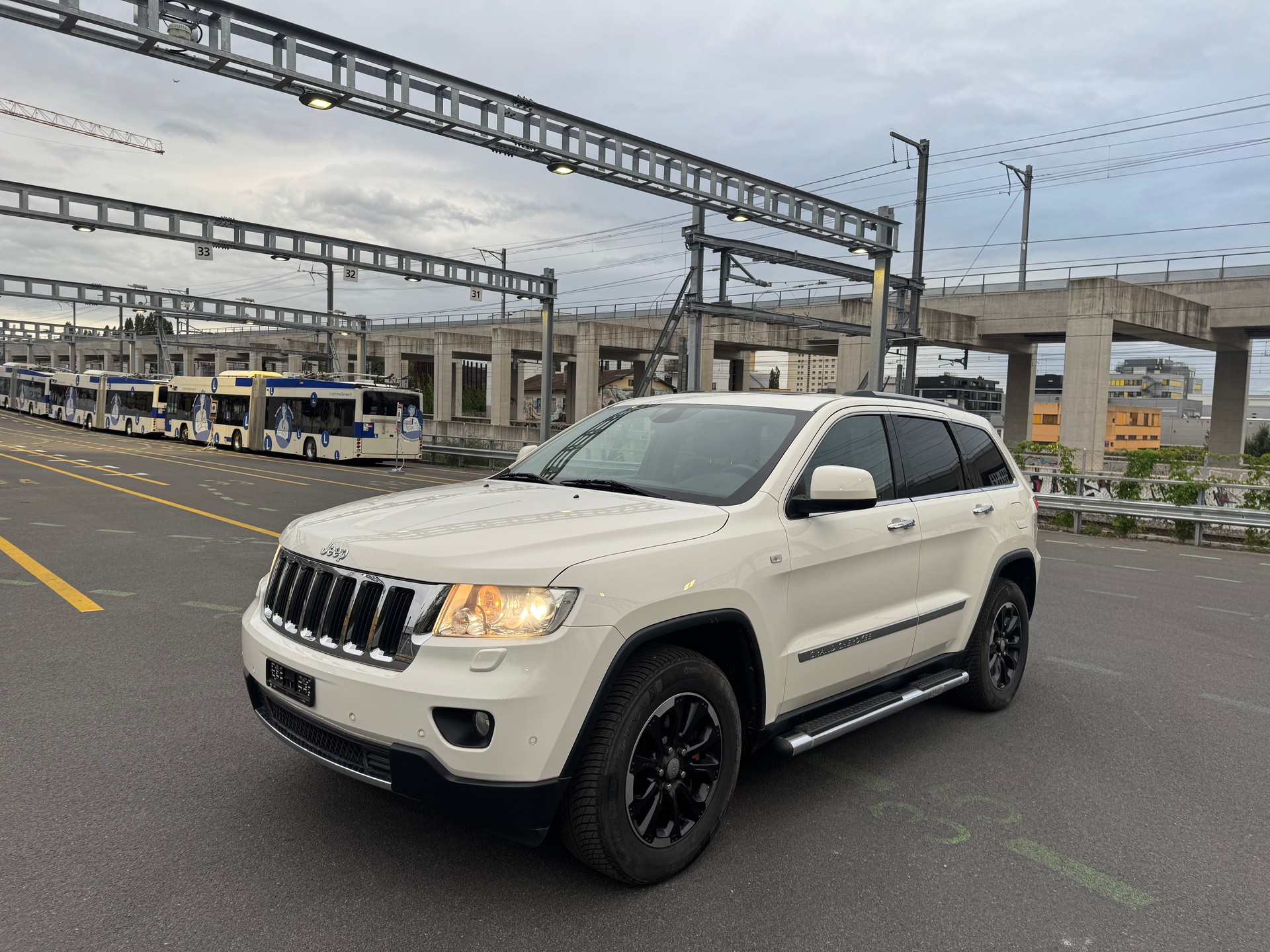 JEEP 3.0 CRD Limited-image-0