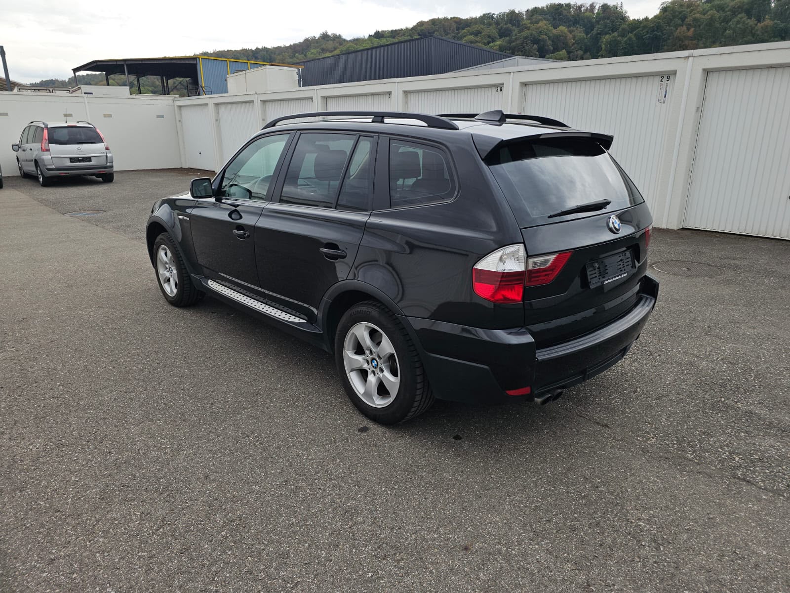 BMW X3 xDrive 25i (2.5si)-image-3