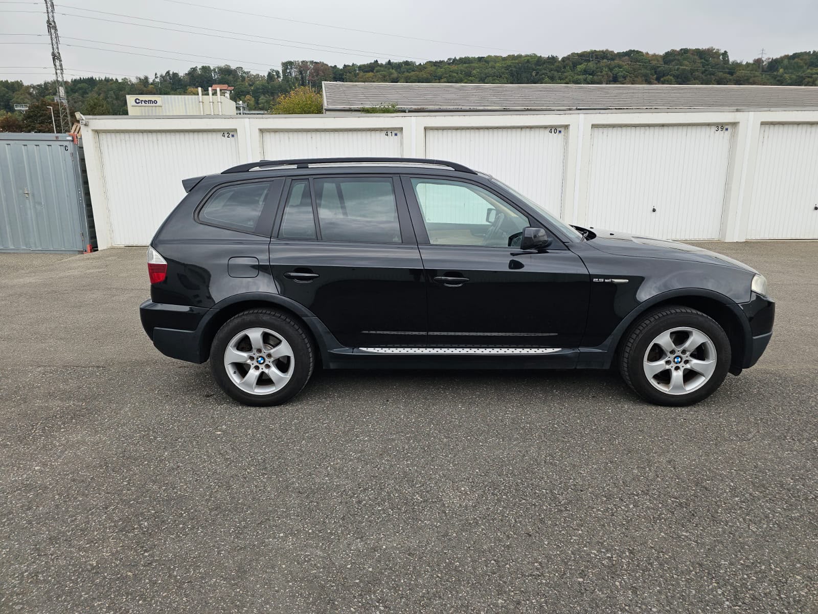 BMW X3 xDrive 25i (2.5si)-image-6