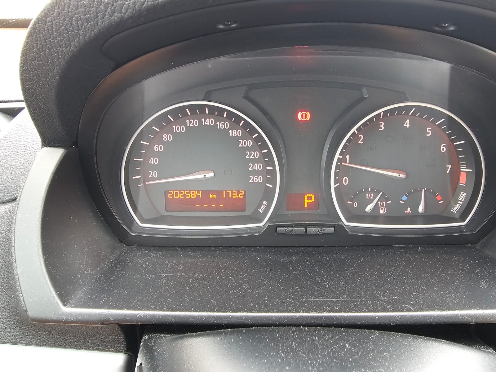 BMW X3 xDrive 25i (2.5si)-image-8
