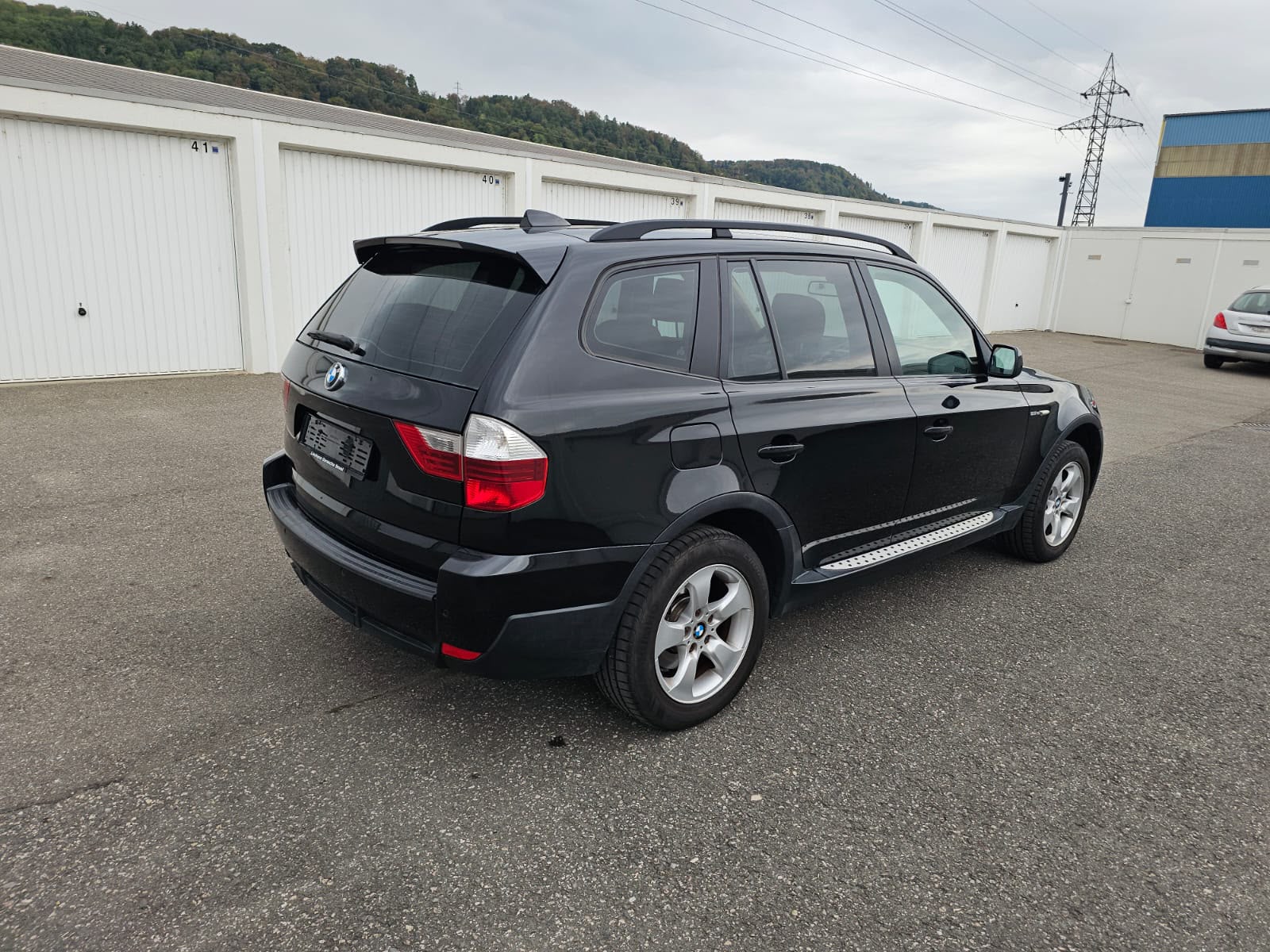 BMW X3 xDrive 25i (2.5si)-image-4