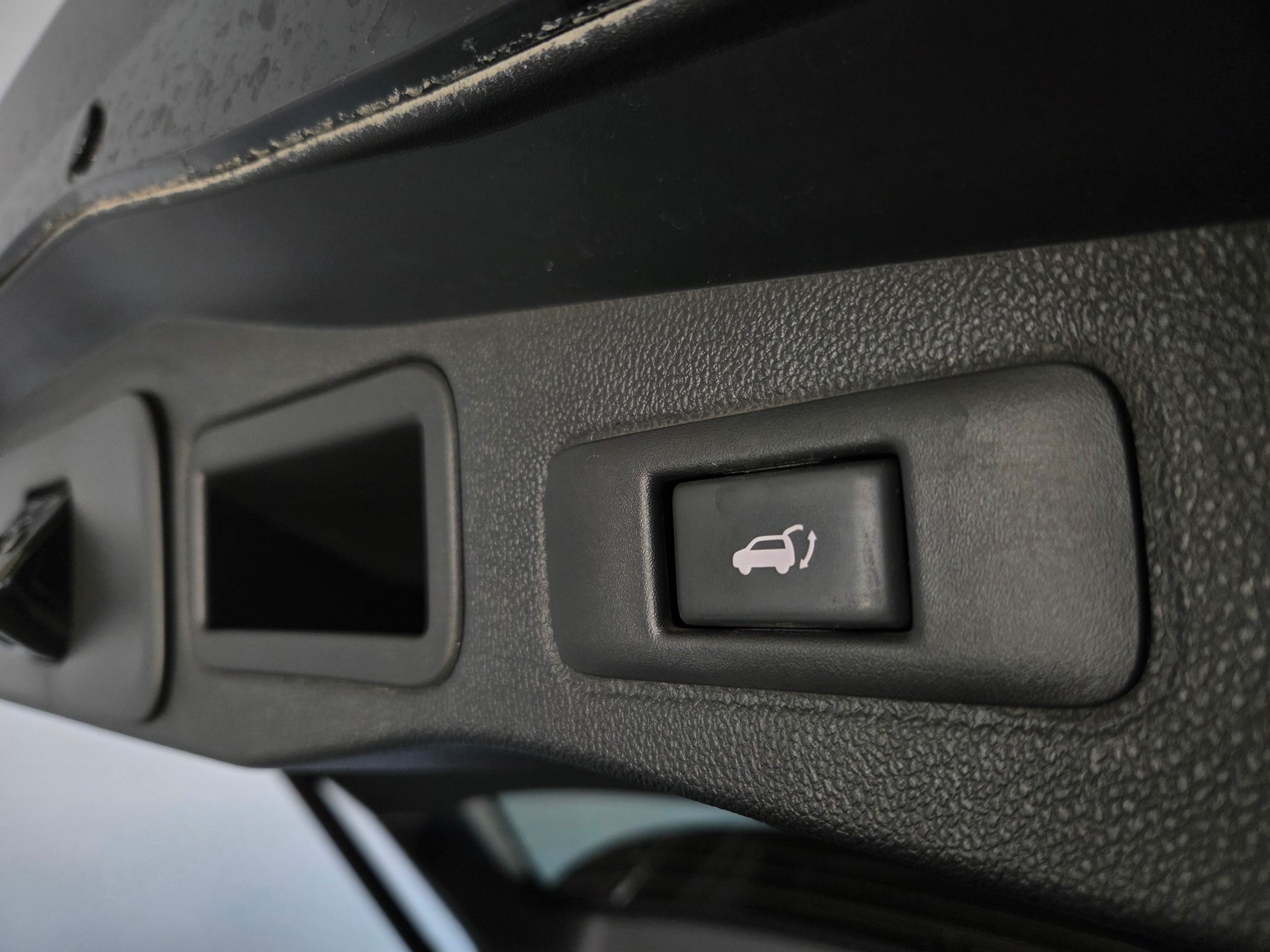 RENAULT Talisman Grandtour 1.8 TCe Initiale EDC-image-25