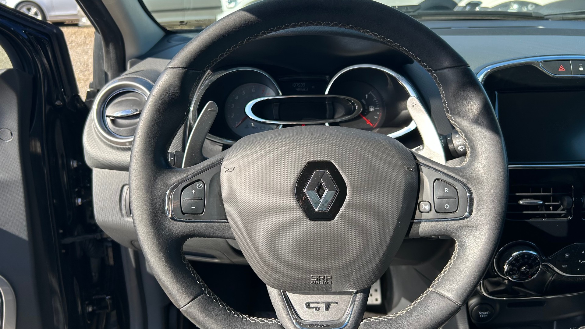 RENAULT Clio Grandtour 1.2 16V T GT EDC-image-3