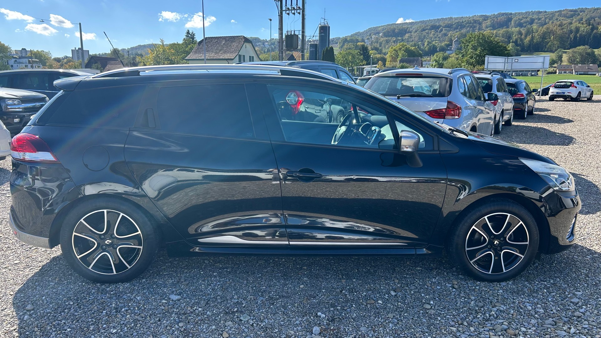 RENAULT Clio Grandtour 1.2 16V T GT EDC-image-1