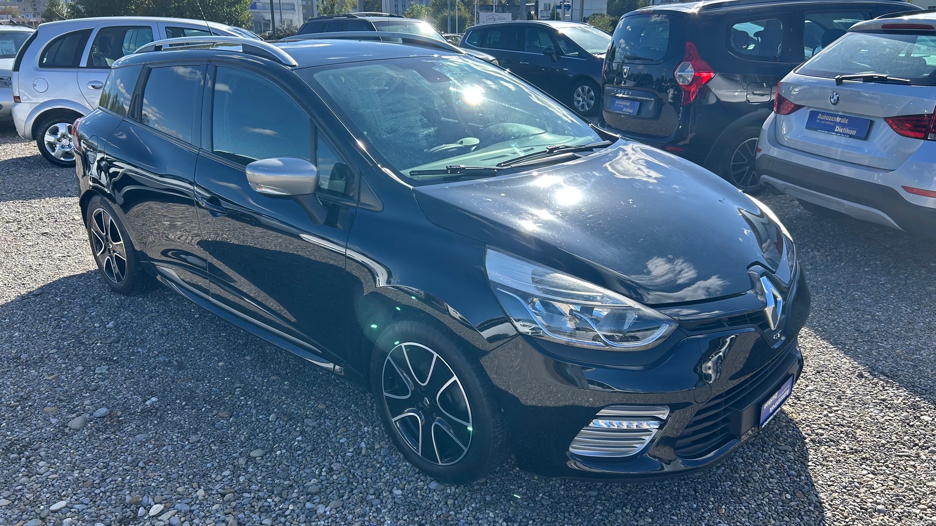 RENAULT Clio Grandtour 1.2 16V T GT EDC-image-12