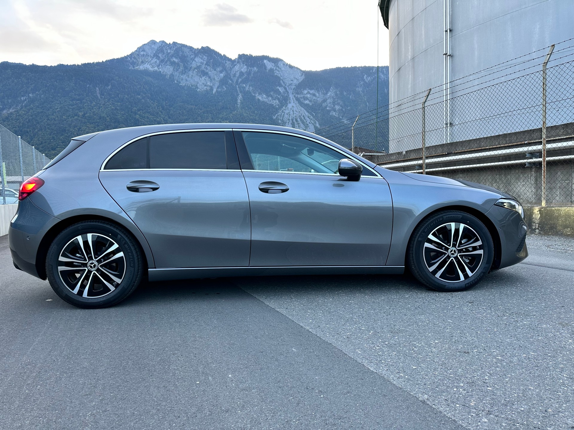 MERCEDES-BENZ A 180 Progressive 7G-DCT-image-6