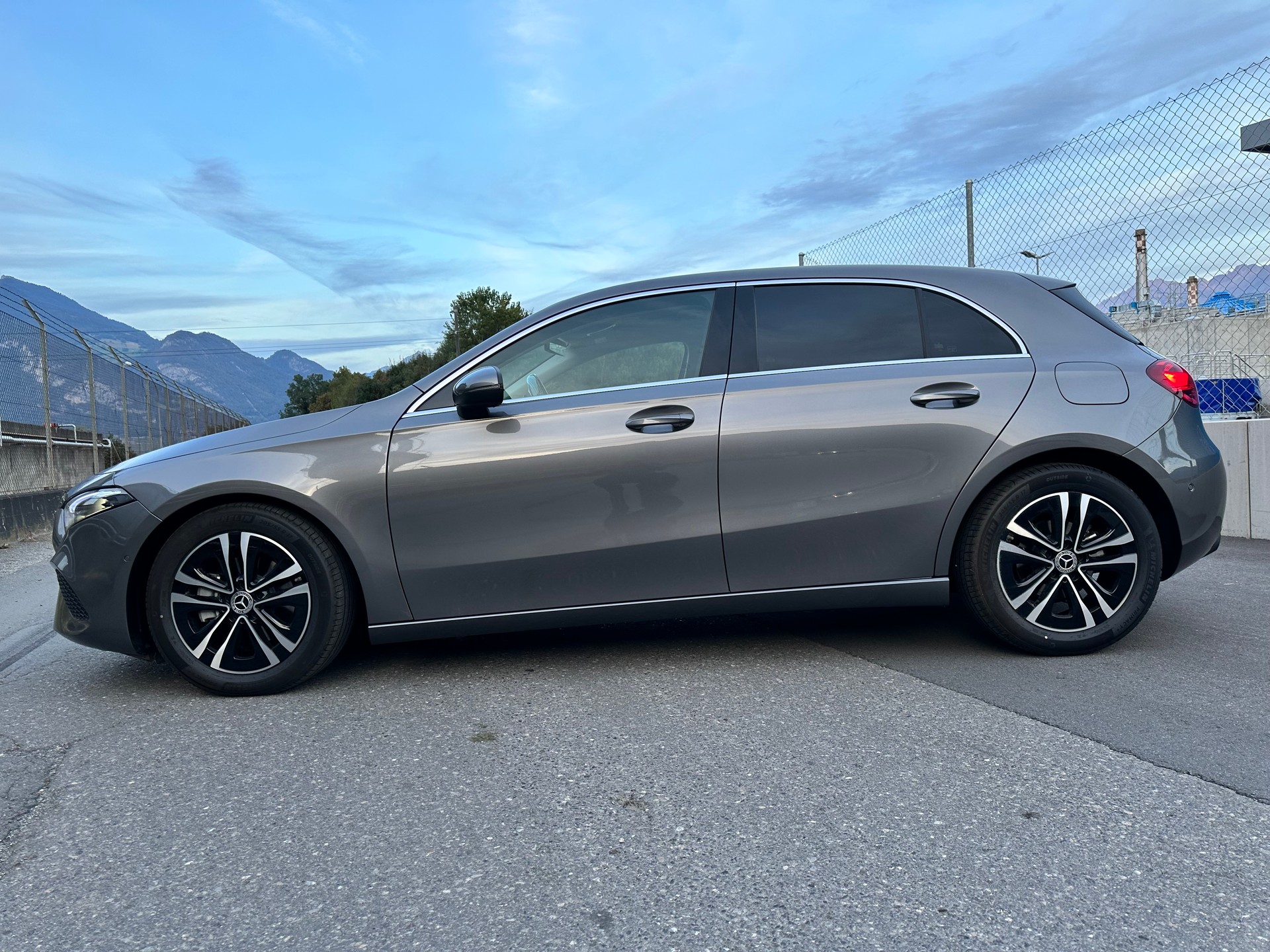 MERCEDES-BENZ A 180 Progressive 7G-DCT-image-7
