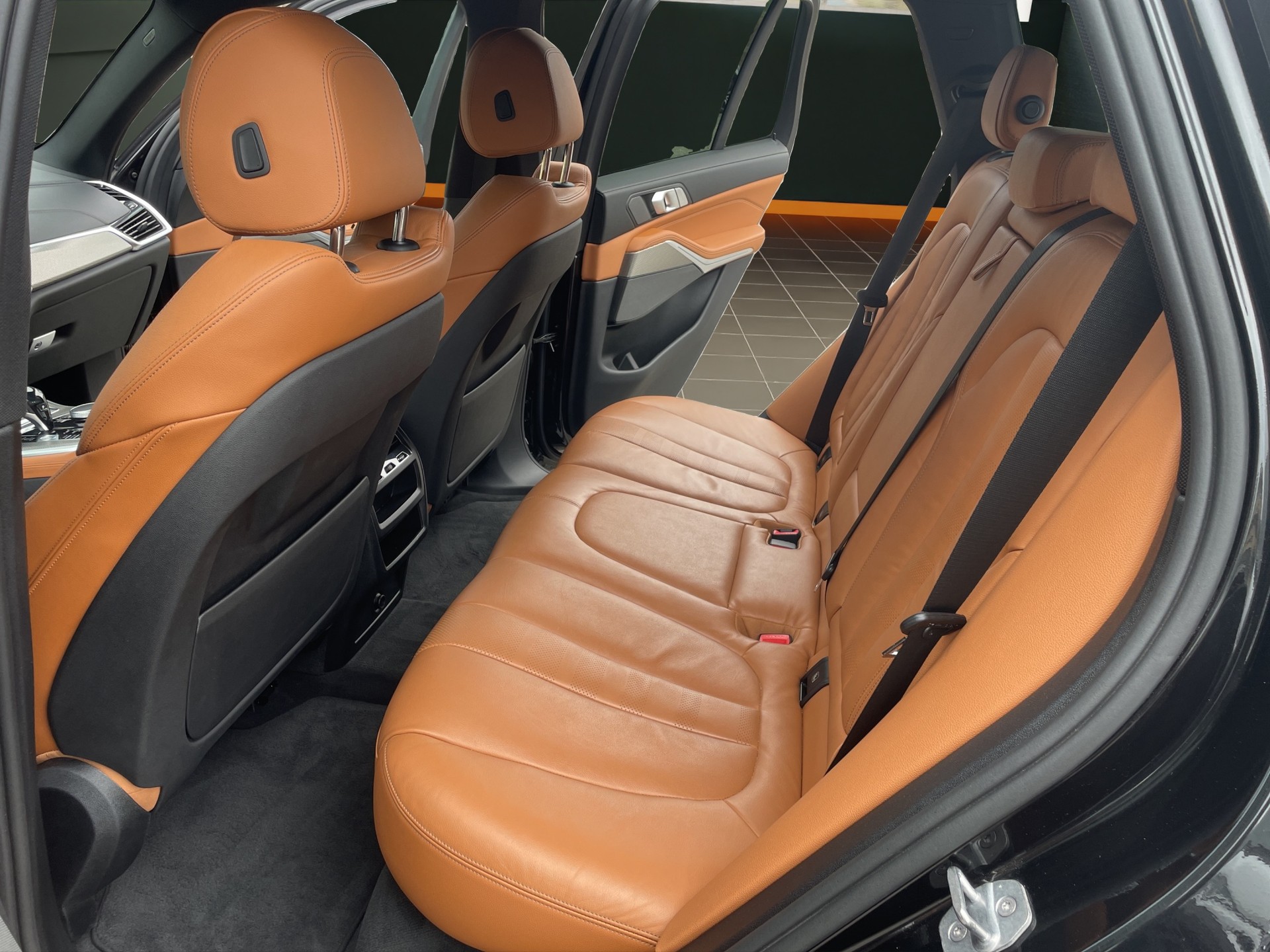 BMW X5 xDrive M50d Steptronic-image-13