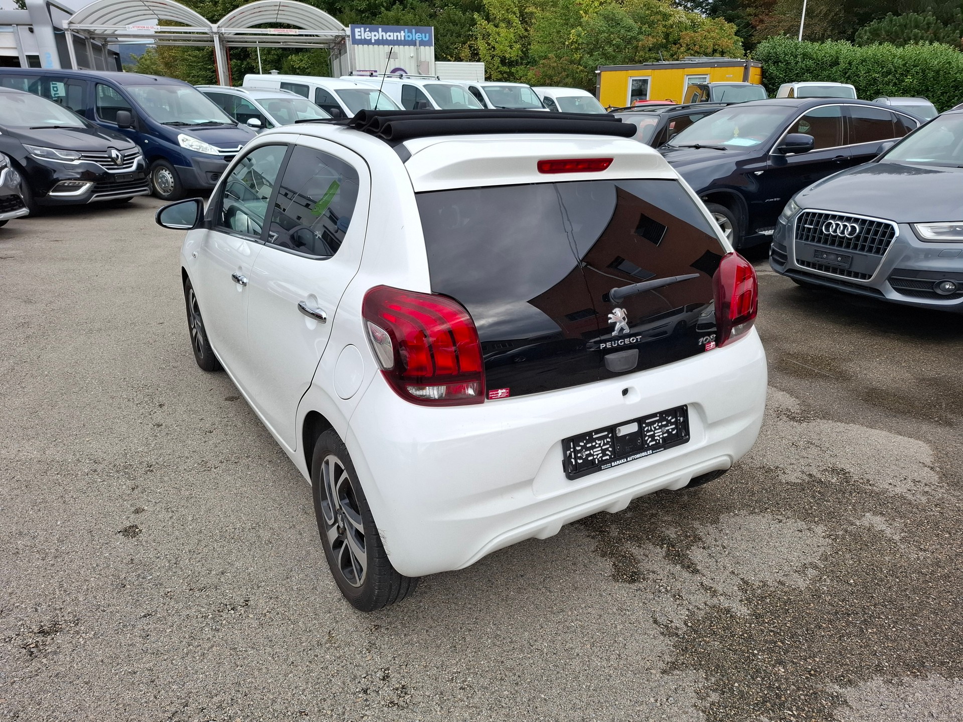 PEUGEOT 108 1.2 VTi Allure Top-image-3