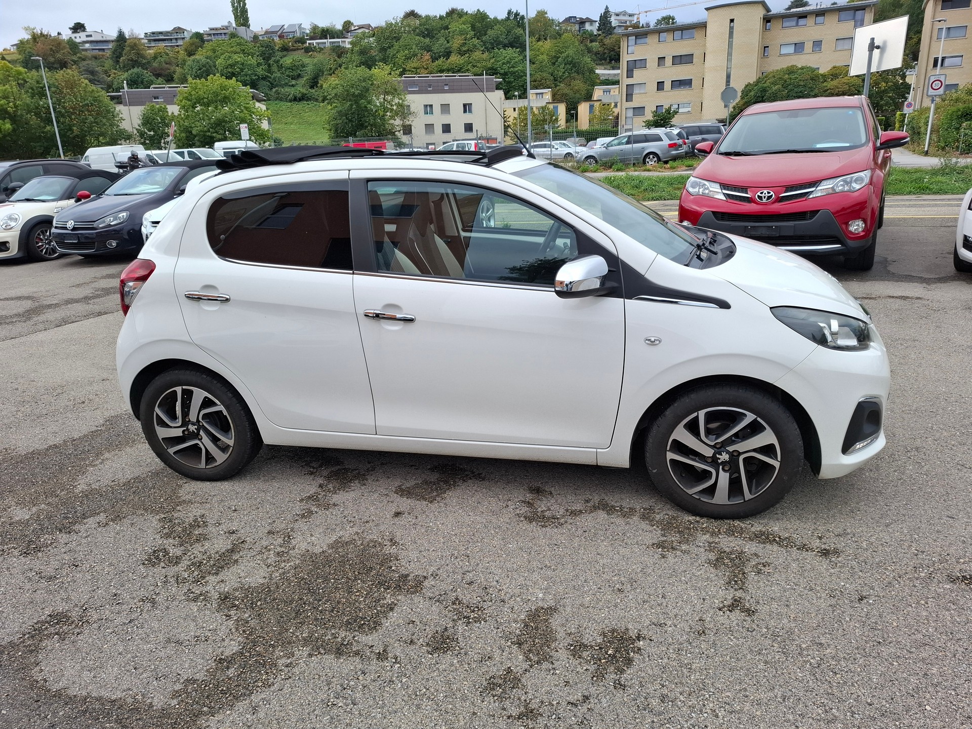 PEUGEOT 108 1.2 VTi Allure Top-image-5