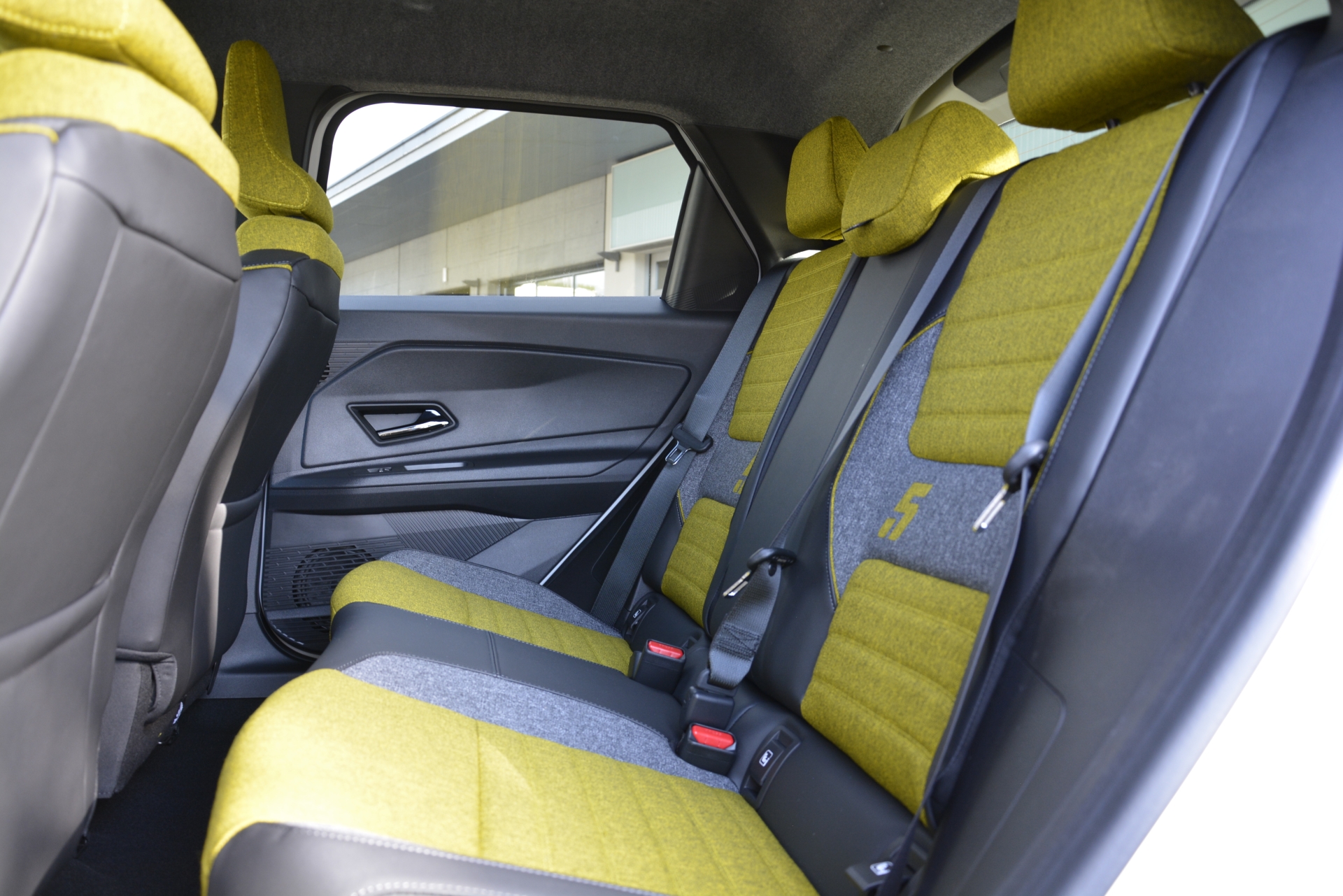 RENAULT R5 E-TECH ELECTRIC iconic five 150PS Comfort Range-image-6