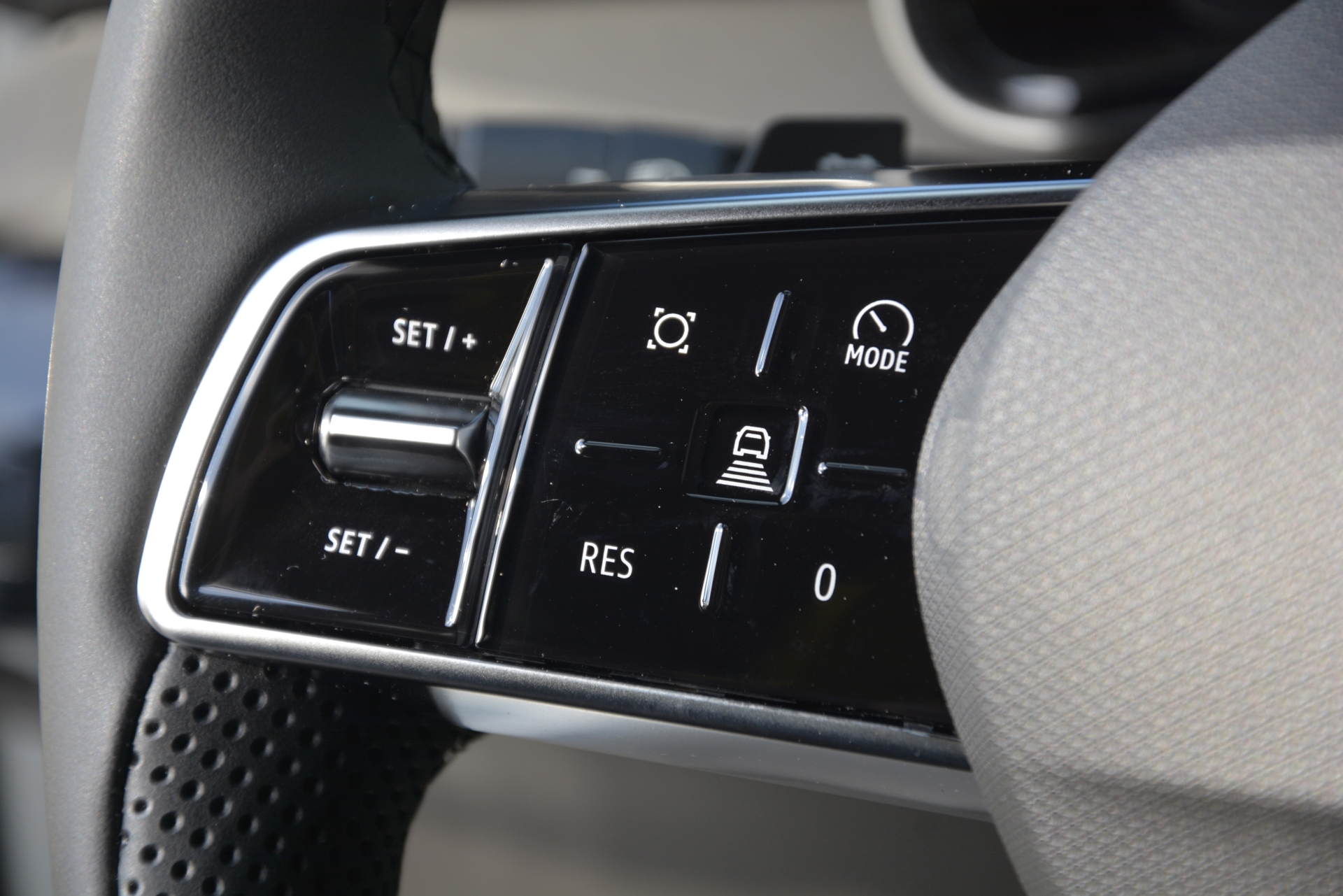 RENAULT R5 E-TECH ELECTRIC iconic five 150PS Comfort Range-image-13