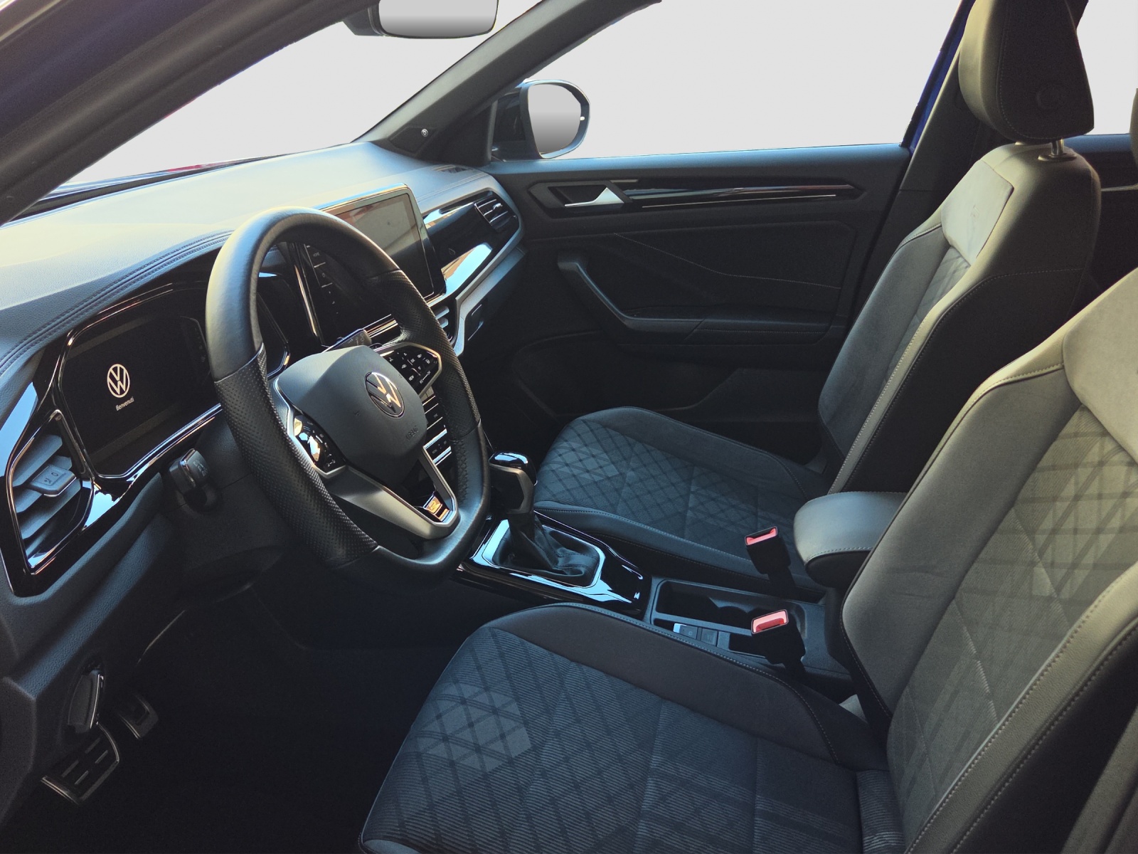 VW T-Roc 1.5 TSI EVO R-Line DSG-image-7