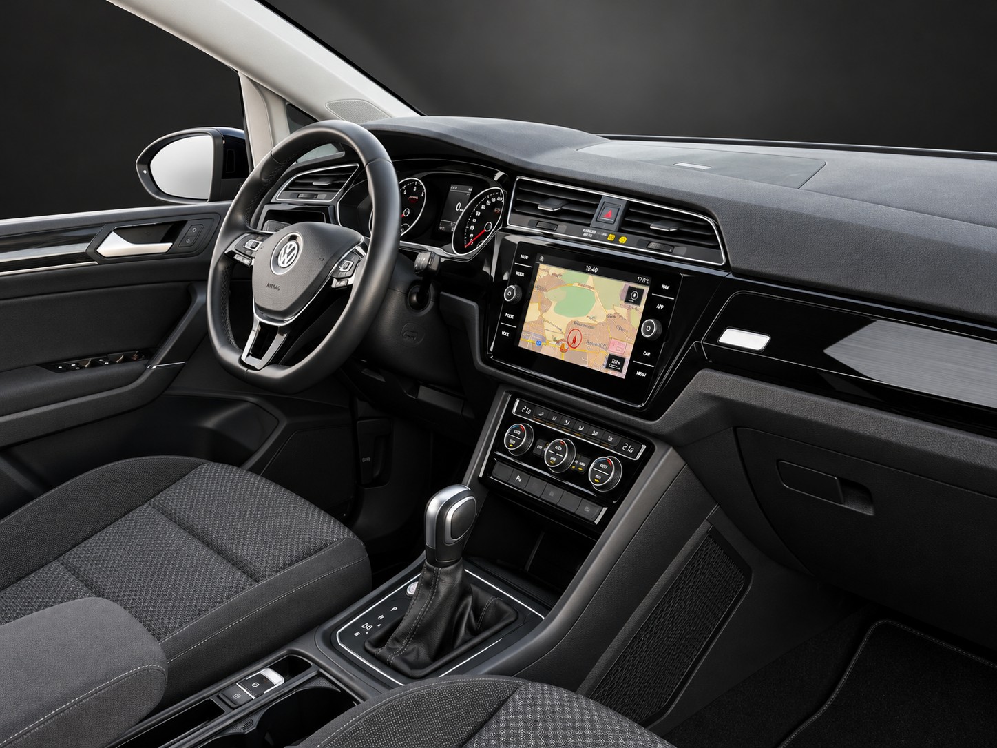 VW Touran 1.5 TSI EVO Comfortline DSG mit 150 PS * 7-Plätzer *-image-9