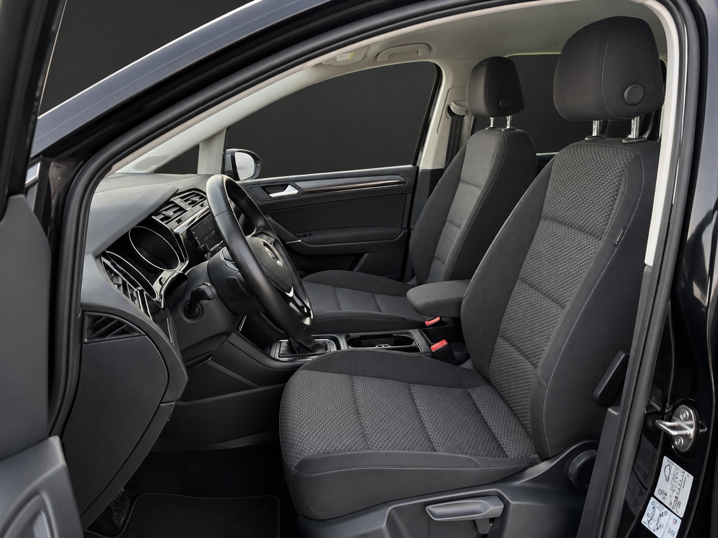 VW Touran 1.5 TSI EVO Comfortline DSG mit 150 PS * 7-Plätzer *-image-6