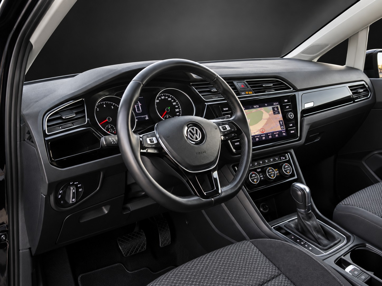 VW Touran 1.5 TSI EVO Comfortline DSG mit 150 PS * 7-Plätzer *-image-7