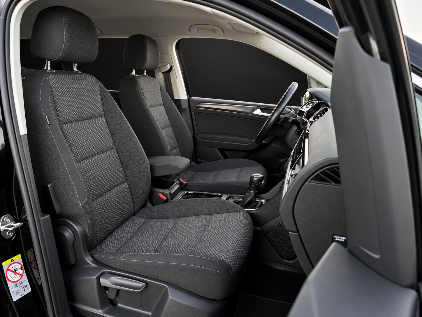 VW Touran 1.5 TSI EVO Comfortline DSG mit 150 PS * 7-Plätzer *-image-8