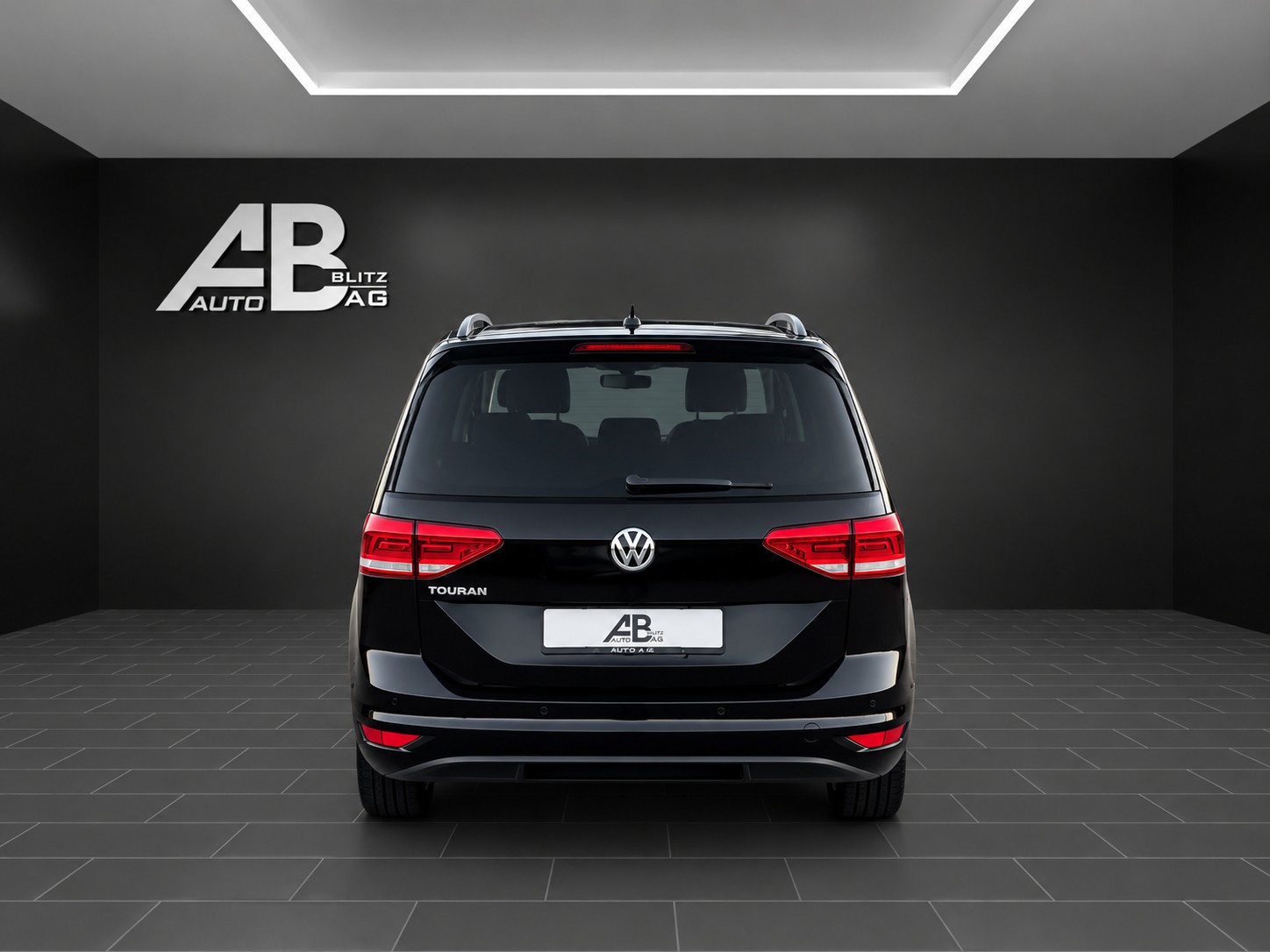 VW Touran 1.5 TSI EVO Comfortline DSG mit 150 PS * 7-Plätzer *-image-3