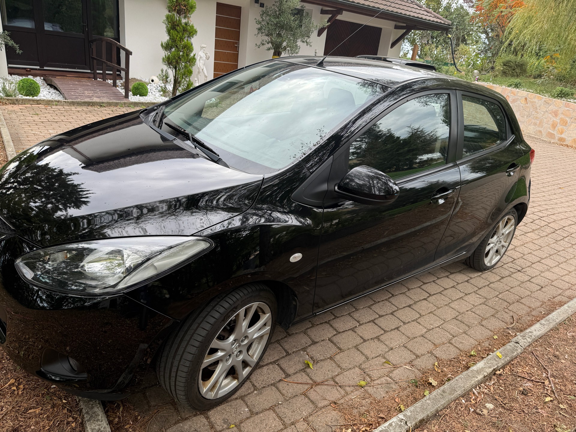 MAZDA 2 1.3i 16V Exclusive-image-7