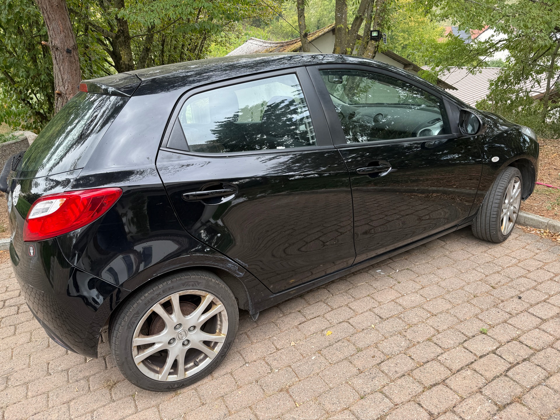 MAZDA 2 1.3i 16V Exclusive-image-3