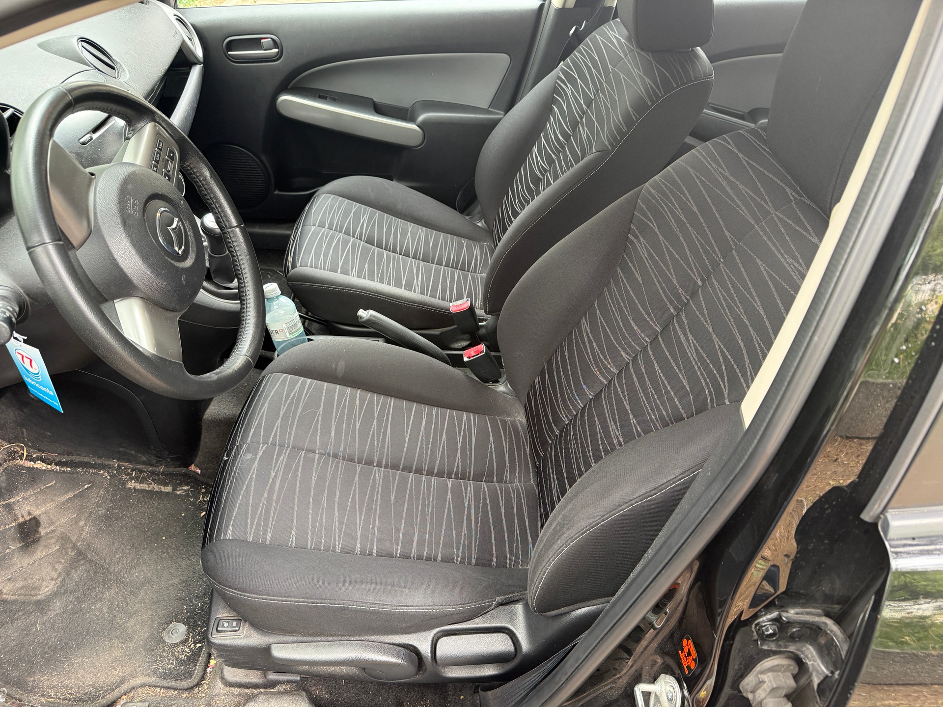 MAZDA 2 1.3i 16V Exclusive-image-6