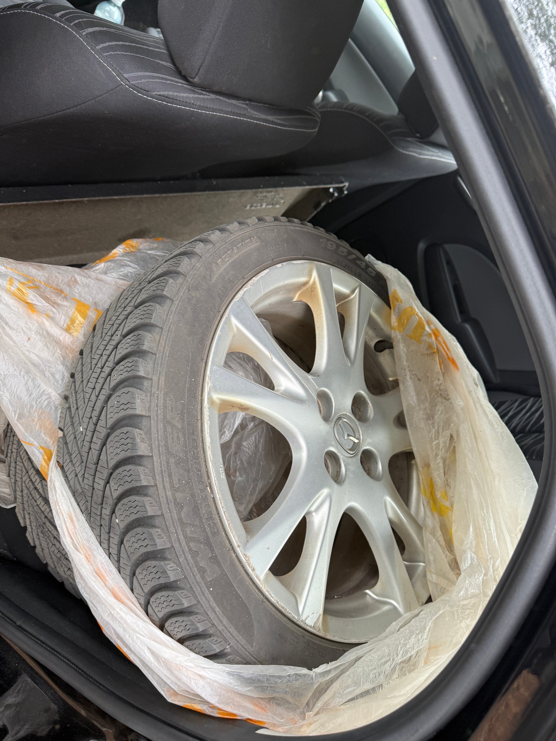 MAZDA 2 1.3i 16V Exclusive-image-5