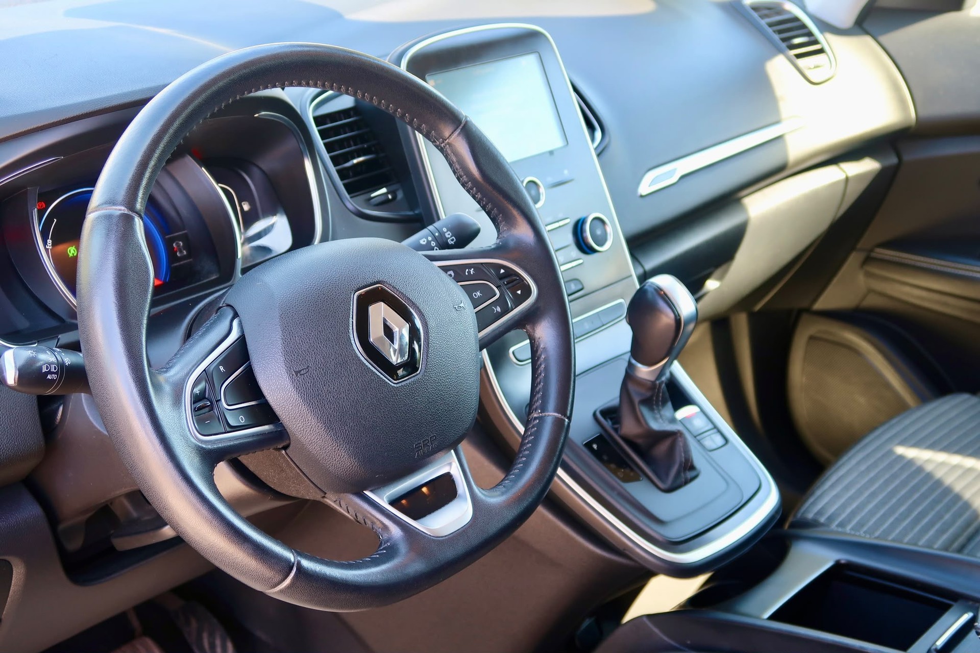 RENAULT Scénic 1.3 16V Turbo Zen EDC ⭐⭐⭐-image-7