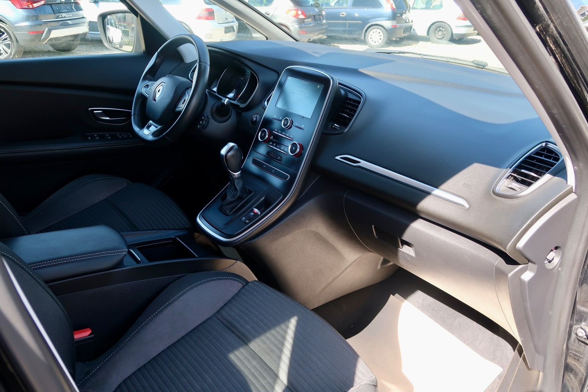RENAULT Scénic 1.3 16V Turbo Zen EDC ⭐⭐⭐-image-9