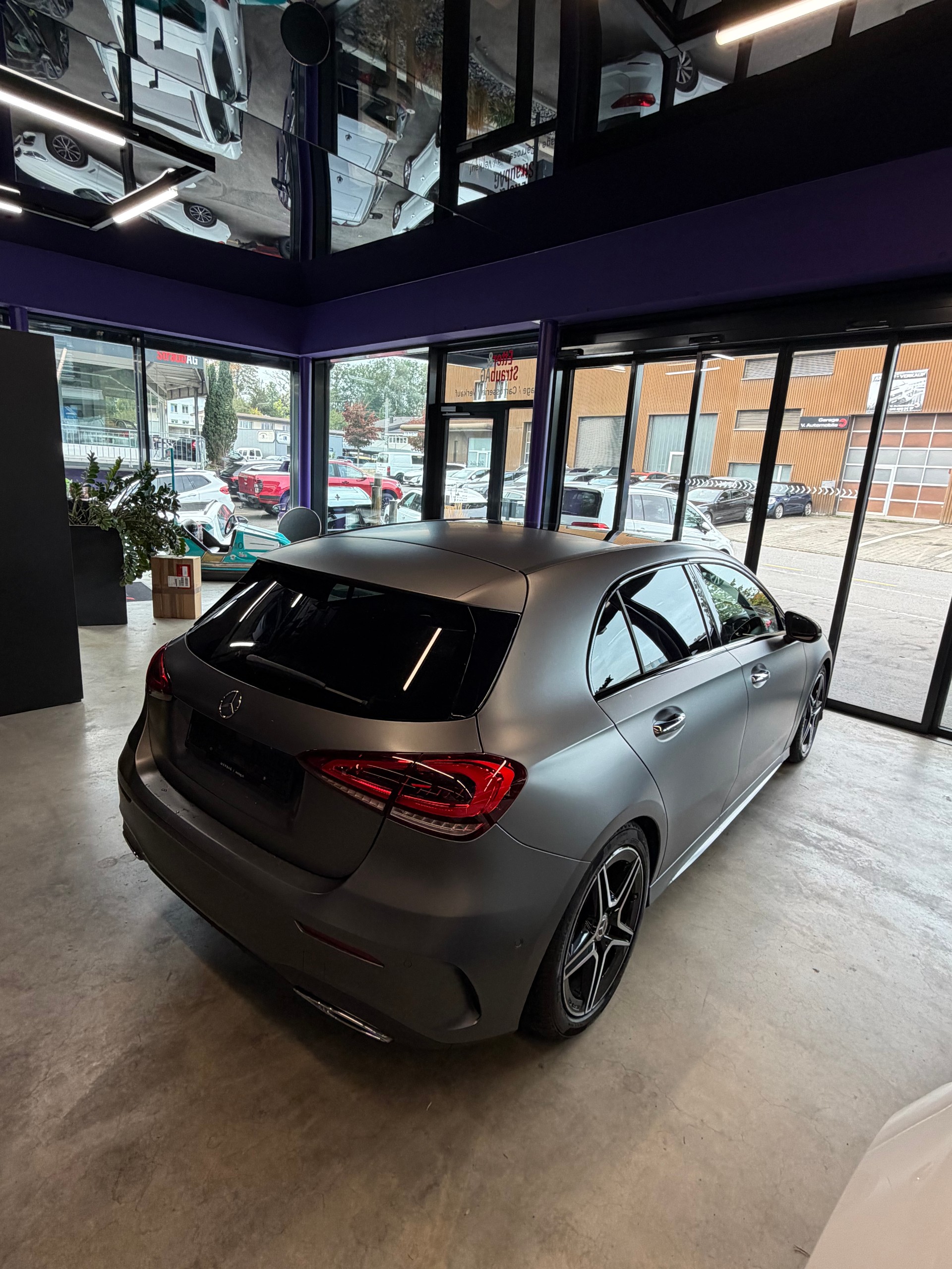 MERCEDES-BENZ A 180 AMG Line 7G-DCT-image-1