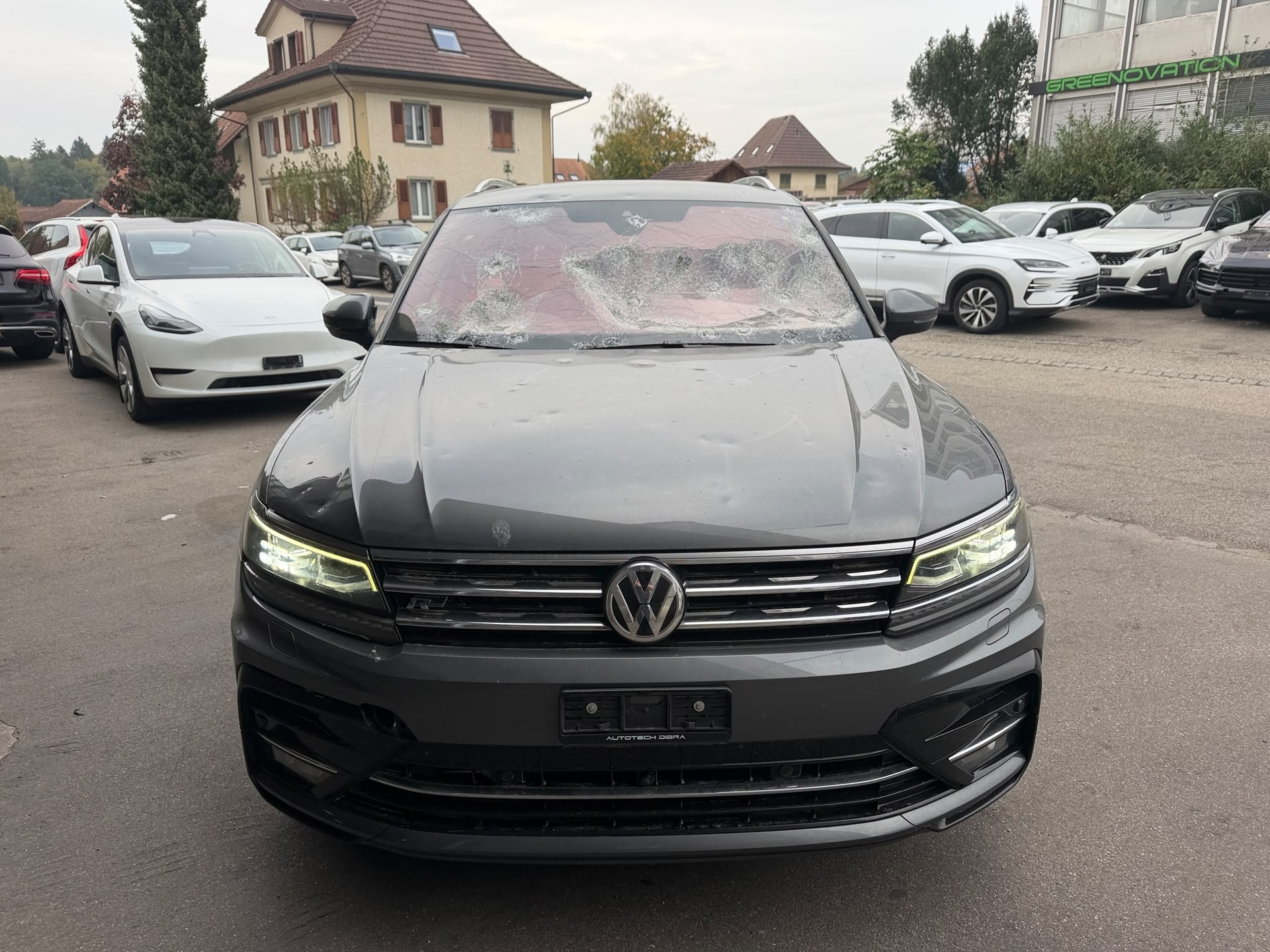 VW Tiguan 2.0TSI Highline 4Motion DSG-image-2