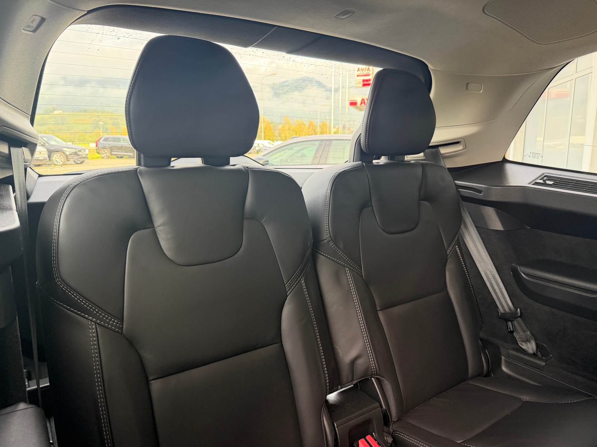 VOLVO XC90 T8 eAWD Ultra Dark Geartronic-image-5