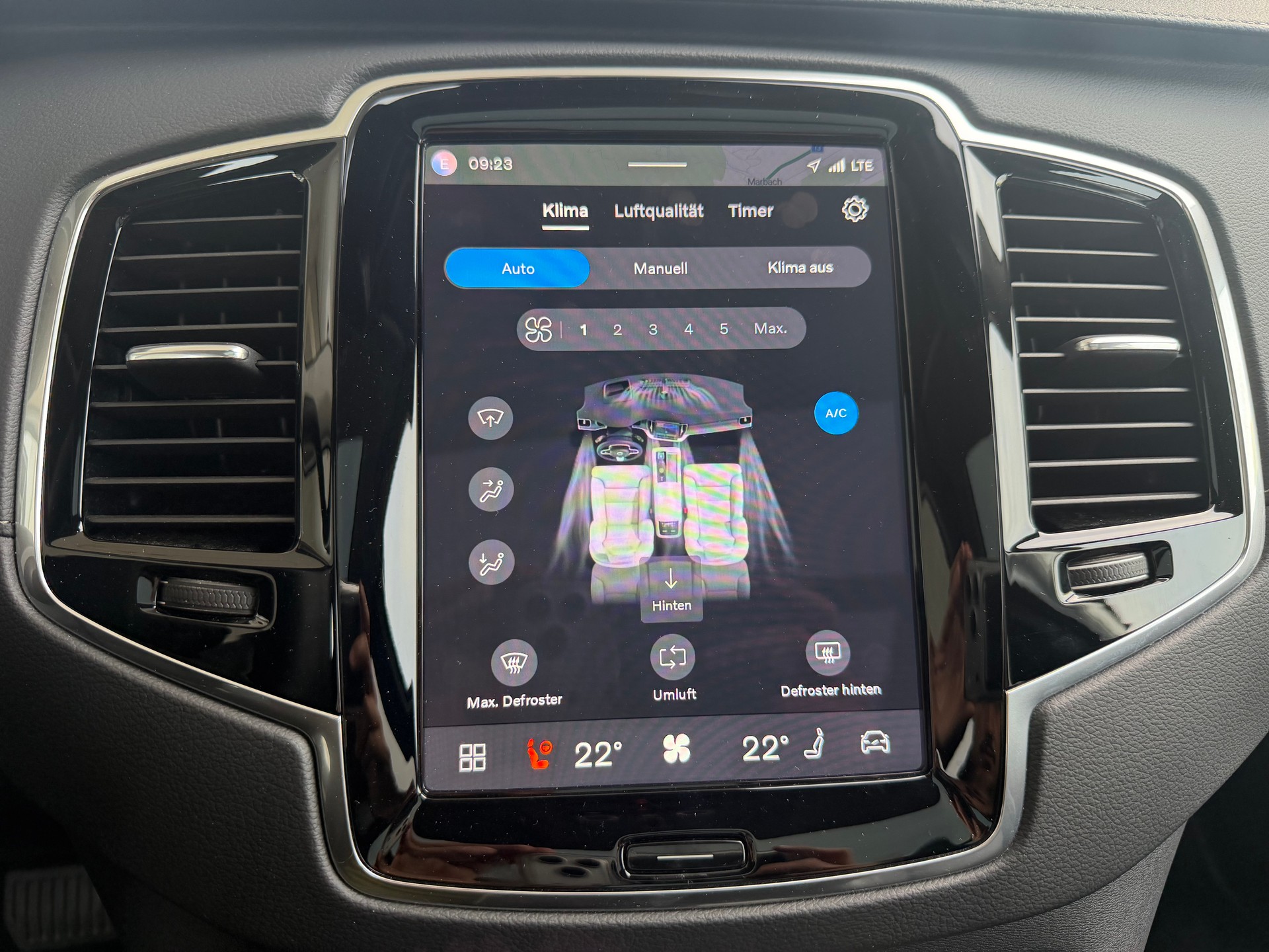 VOLVO XC90 T8 eAWD Ultra Dark Geartronic-image-24