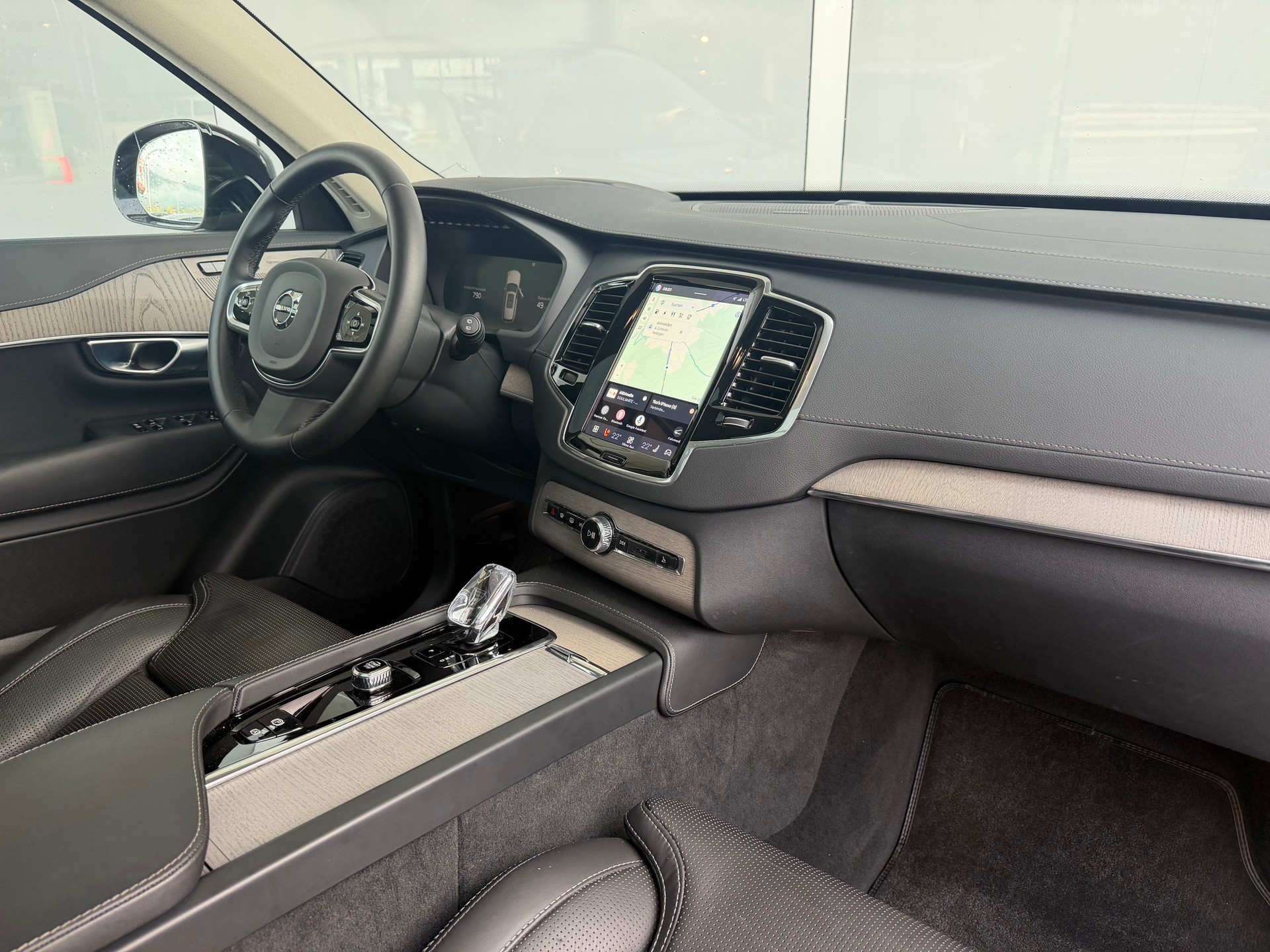VOLVO XC90 T8 eAWD Ultra Dark Geartronic-showroom-element-2