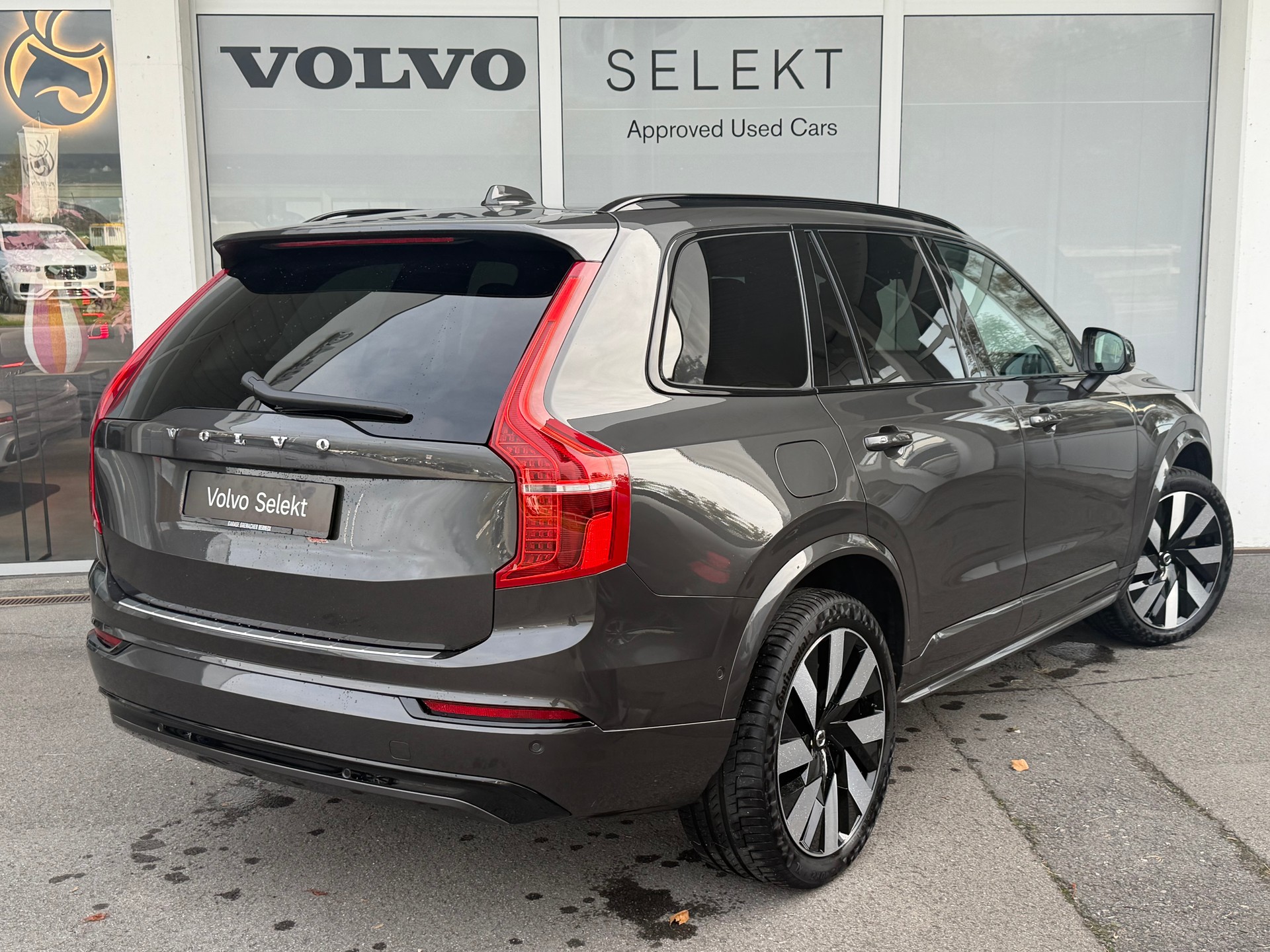 VOLVO XC90 T8 eAWD Ultra Dark Geartronic-showroom-element-1