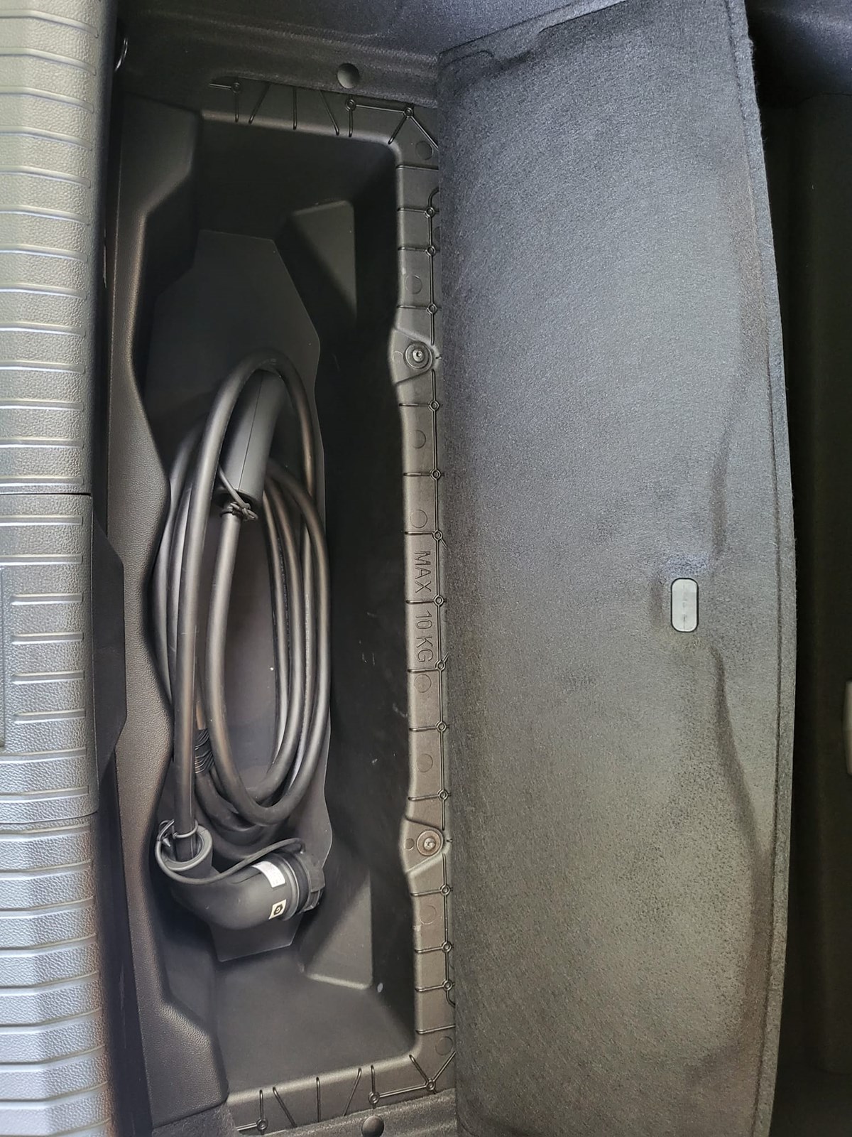 RENAULT Mégane E-TECH EV60 Iconic-image-11