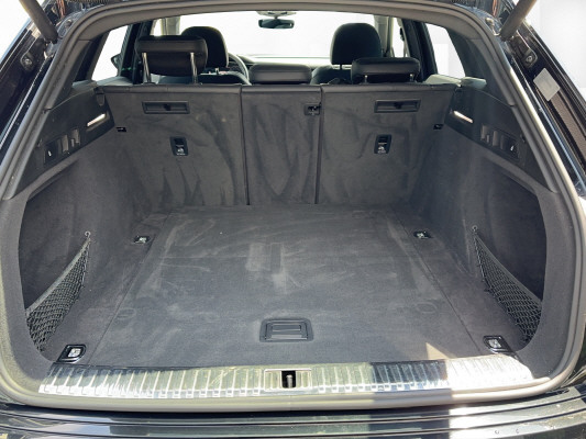 AUDI e-tron 55 quattro-image-14