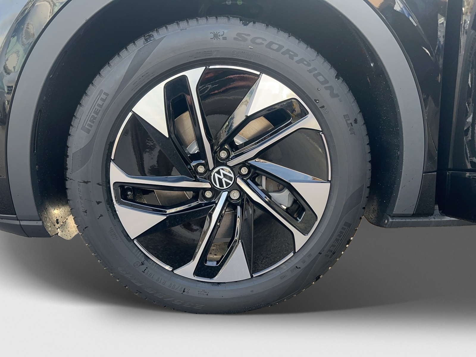 VW ID.5 Pro Performance 77 kWh-image-11