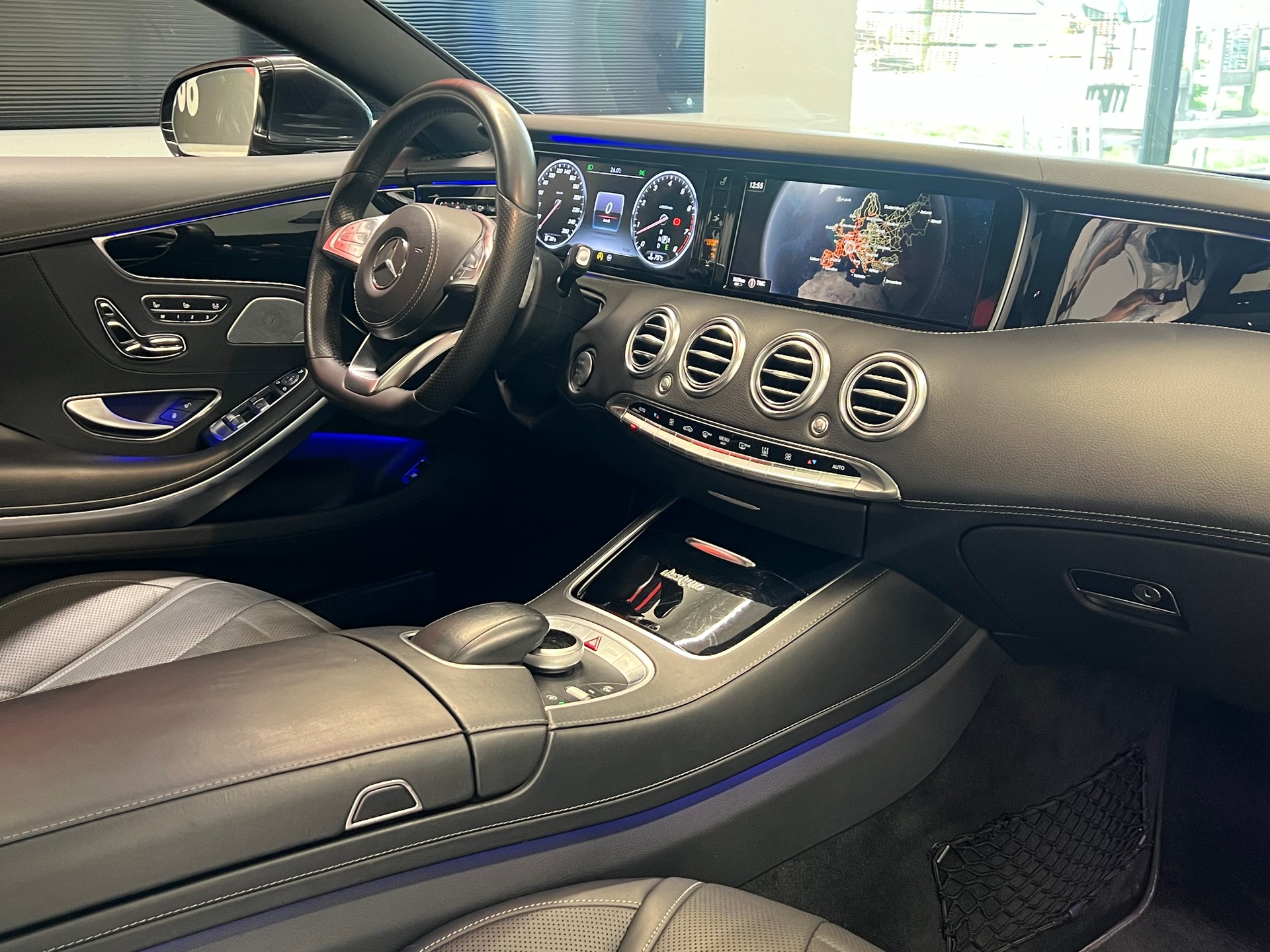 MERCEDES-BENZ S 500 Coupé 4Matic 7G-Tronic-image-18