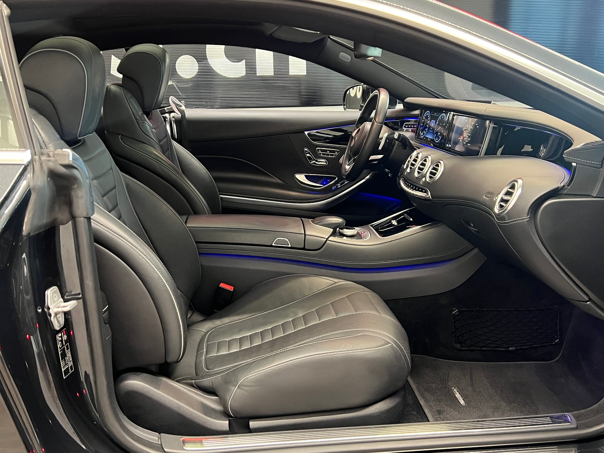 MERCEDES-BENZ S 500 Coupé 4Matic 7G-Tronic-image-20