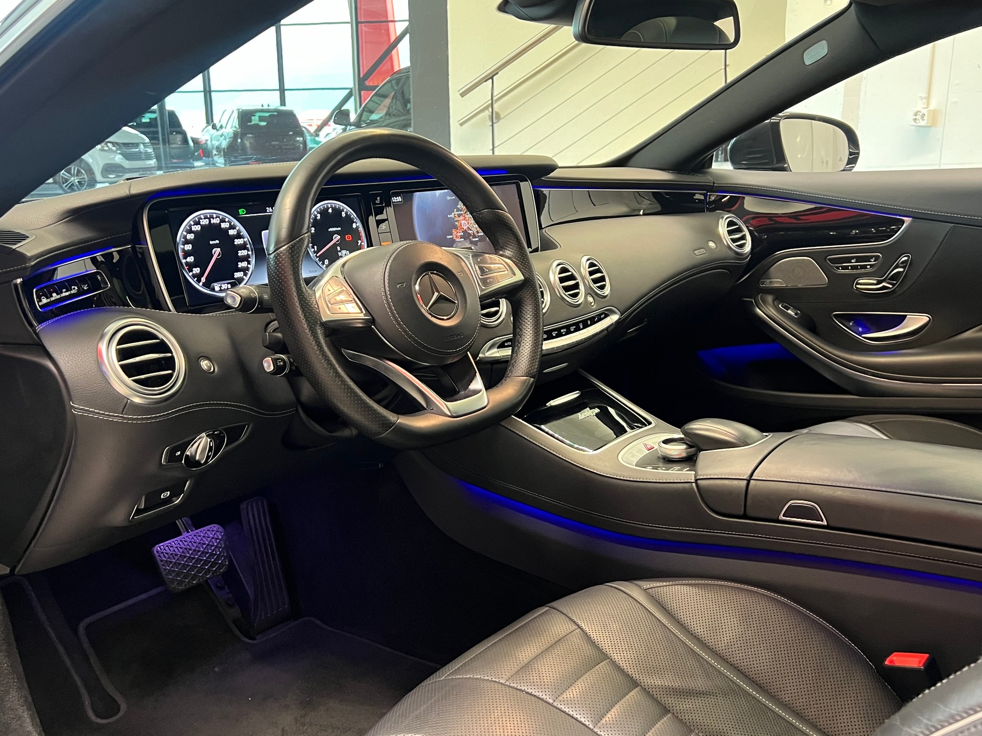 MERCEDES-BENZ S 500 Coupé 4Matic 7G-Tronic-image-12