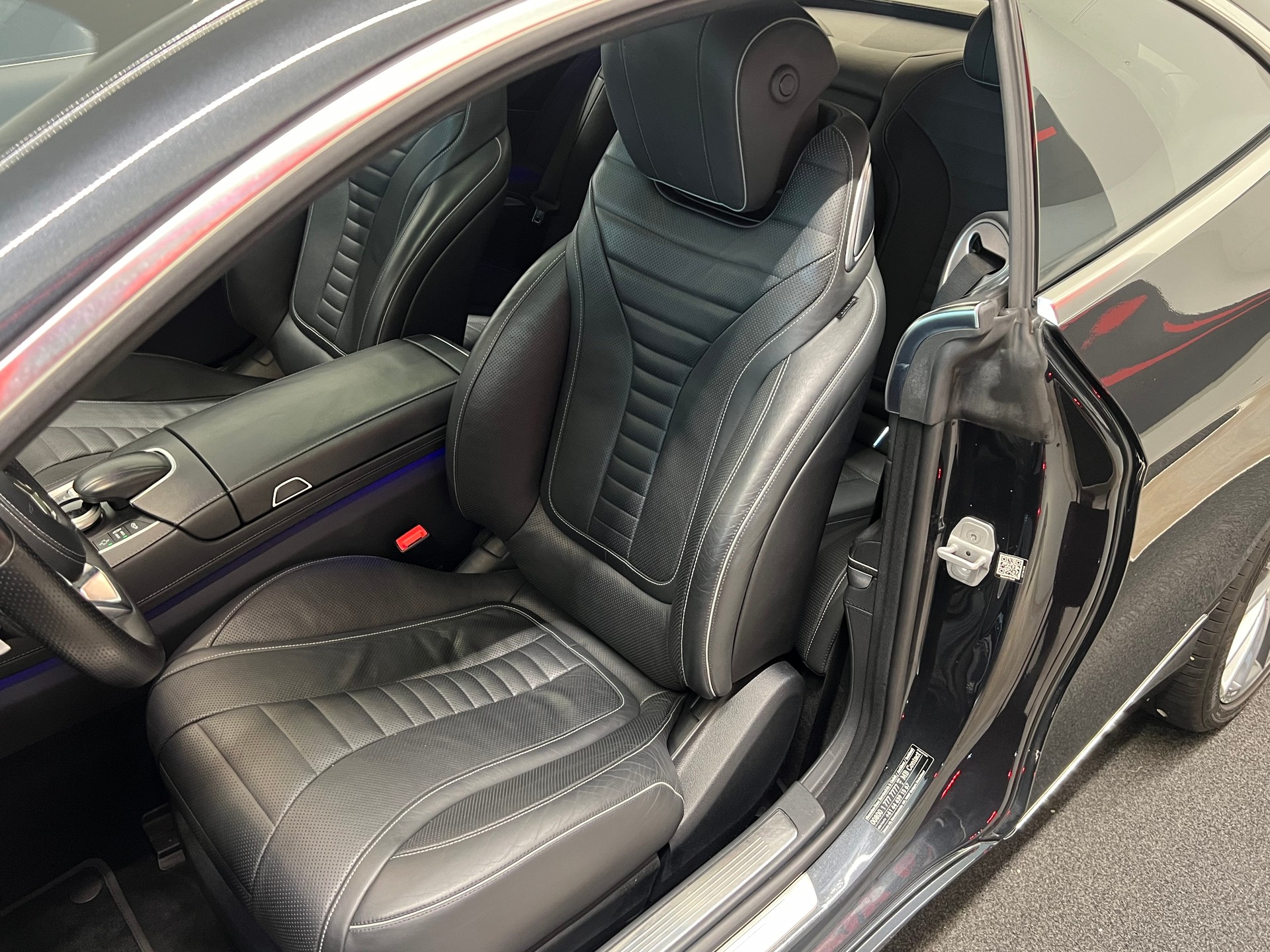 MERCEDES-BENZ S 500 Coupé 4Matic 7G-Tronic-image-16