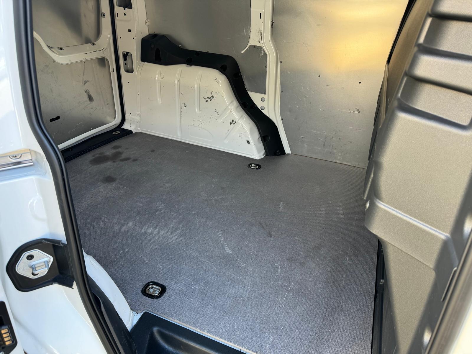 VW Caddy Car. 1.5TSI Ent DSG-image-7