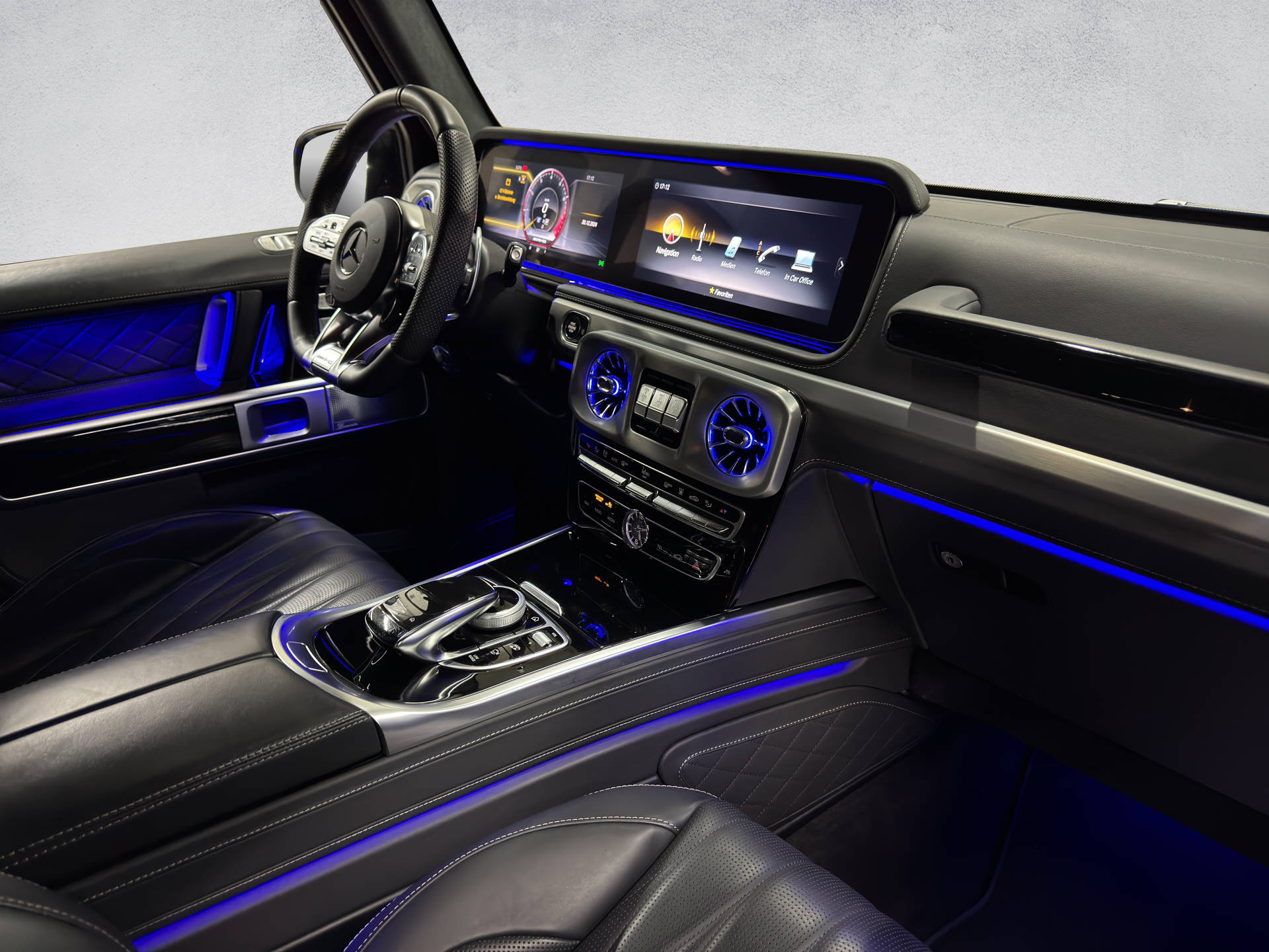 MERCEDES-BENZ G 63 AMG-image-7