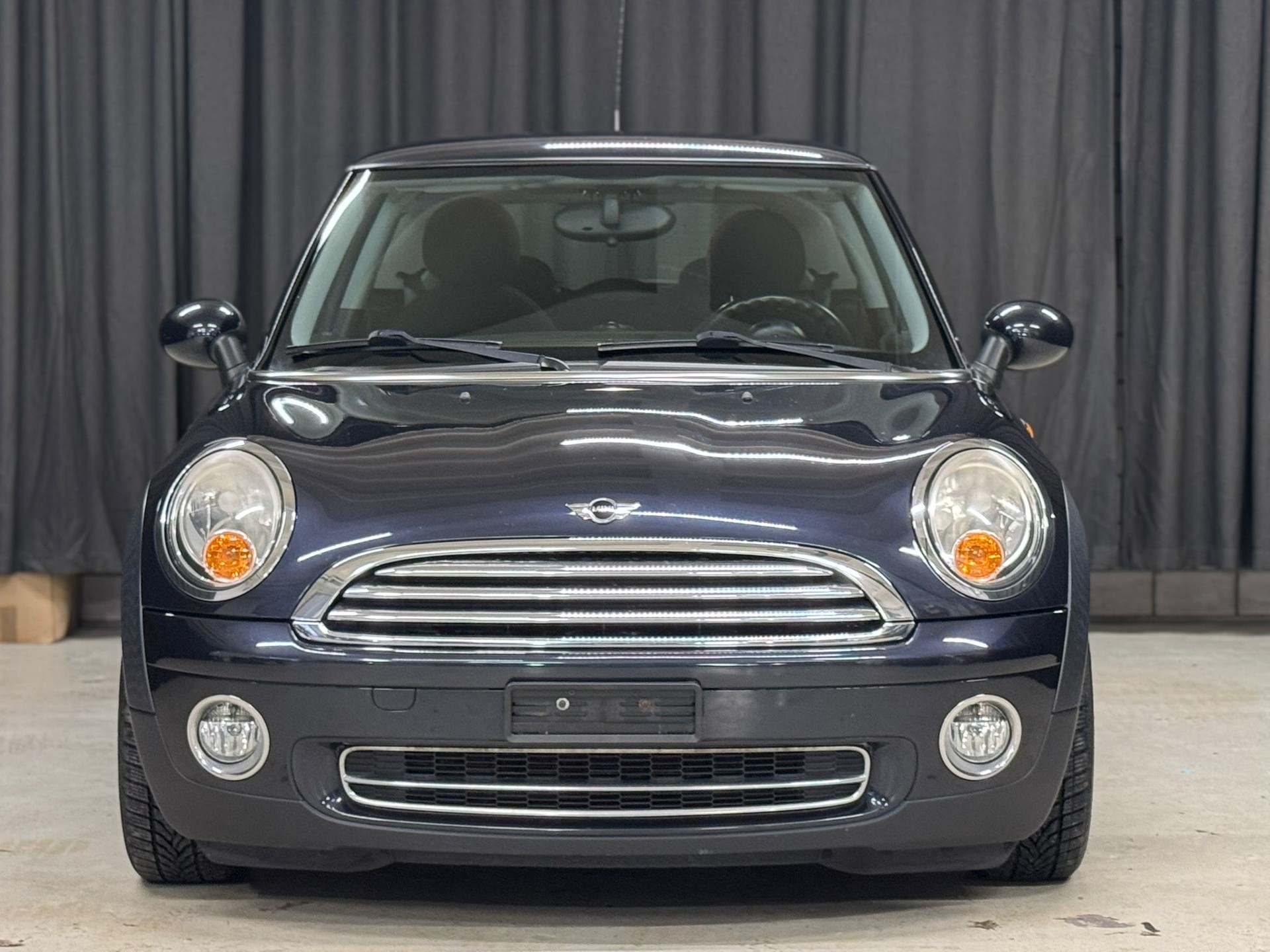 MINI Mini Cooper-image-2
