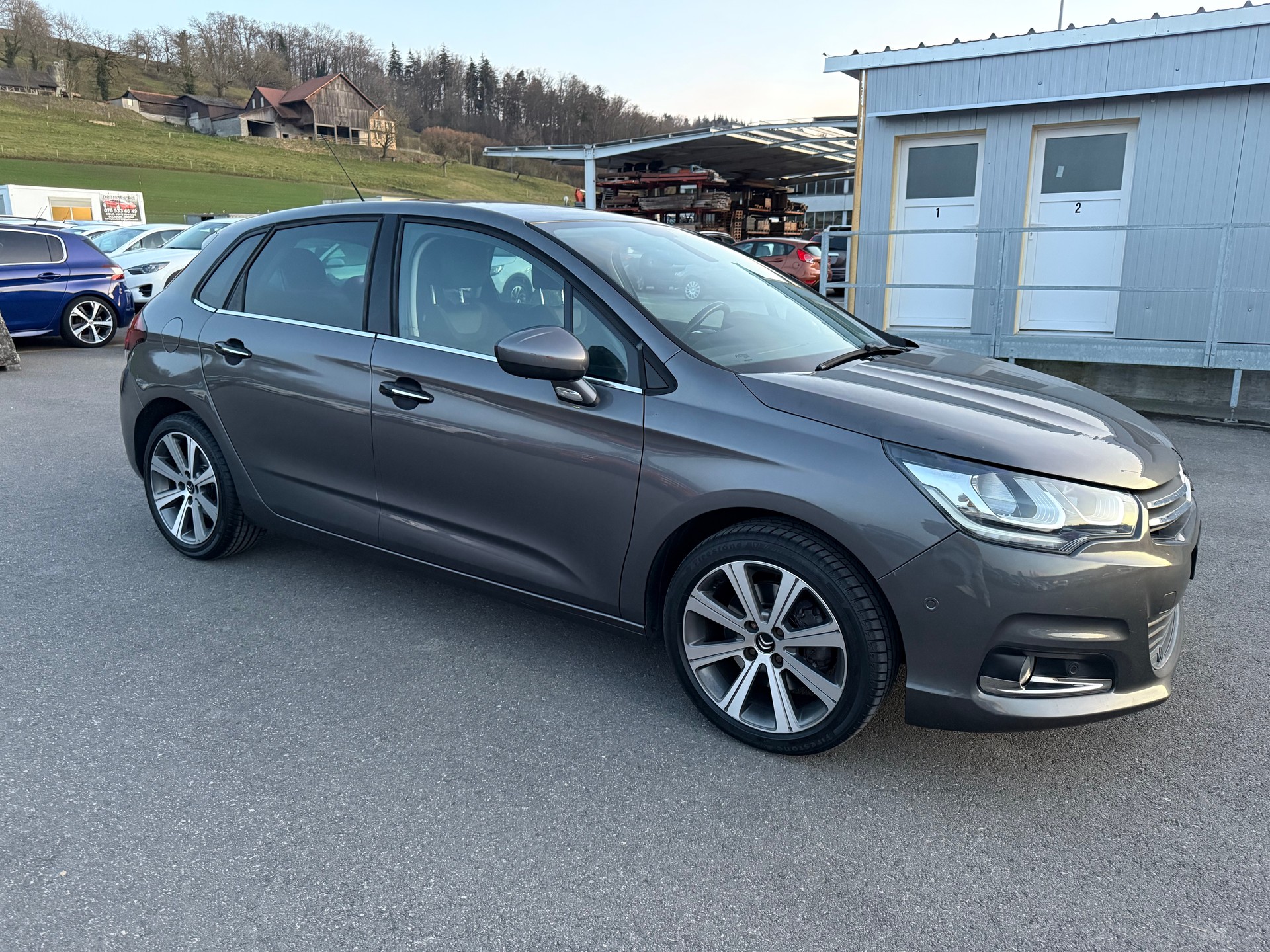 CITROEN C4 2.0 BlueHDi Shine-image-4