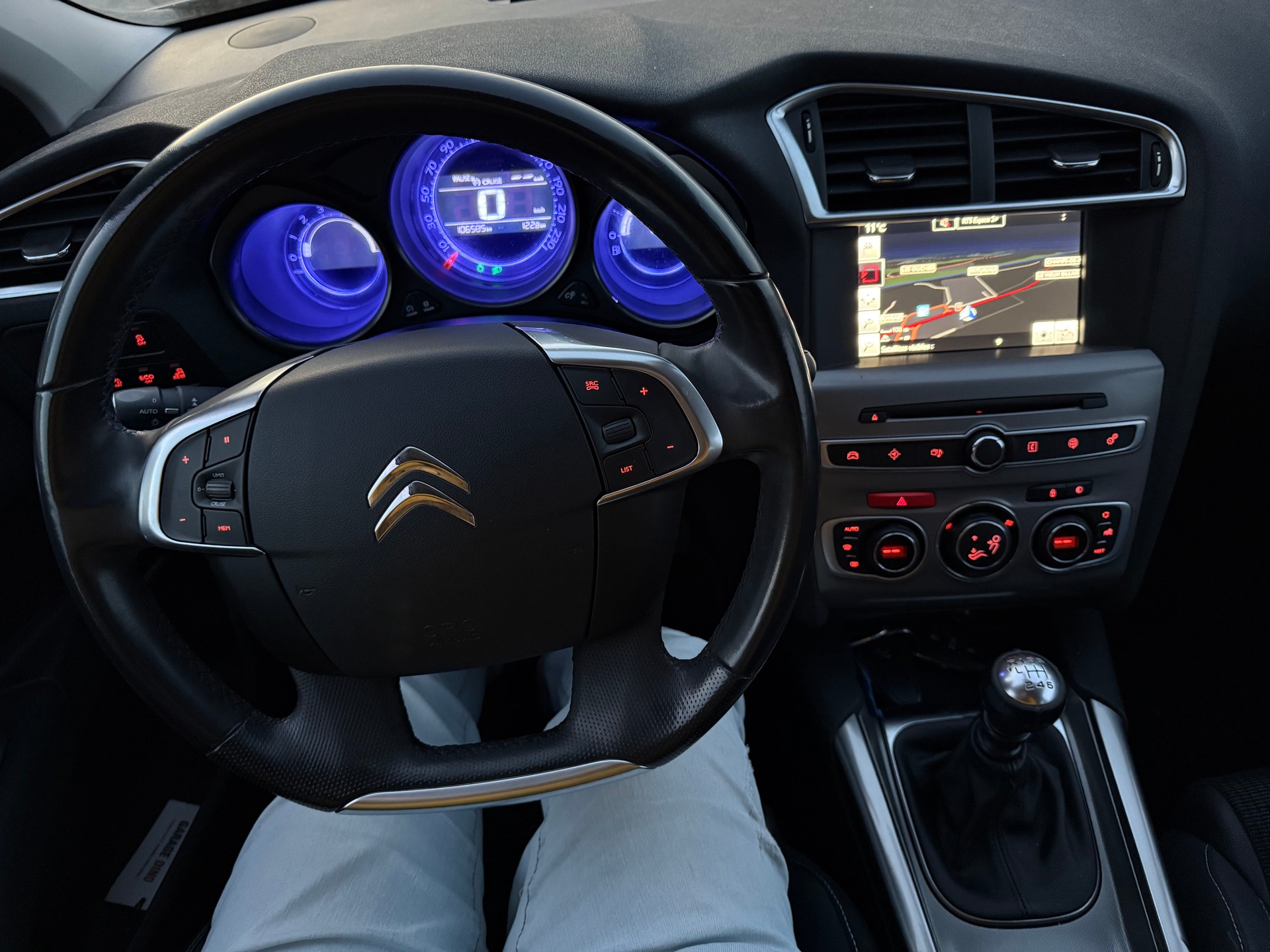 CITROEN C4 2.0 BlueHDi Shine-image-25