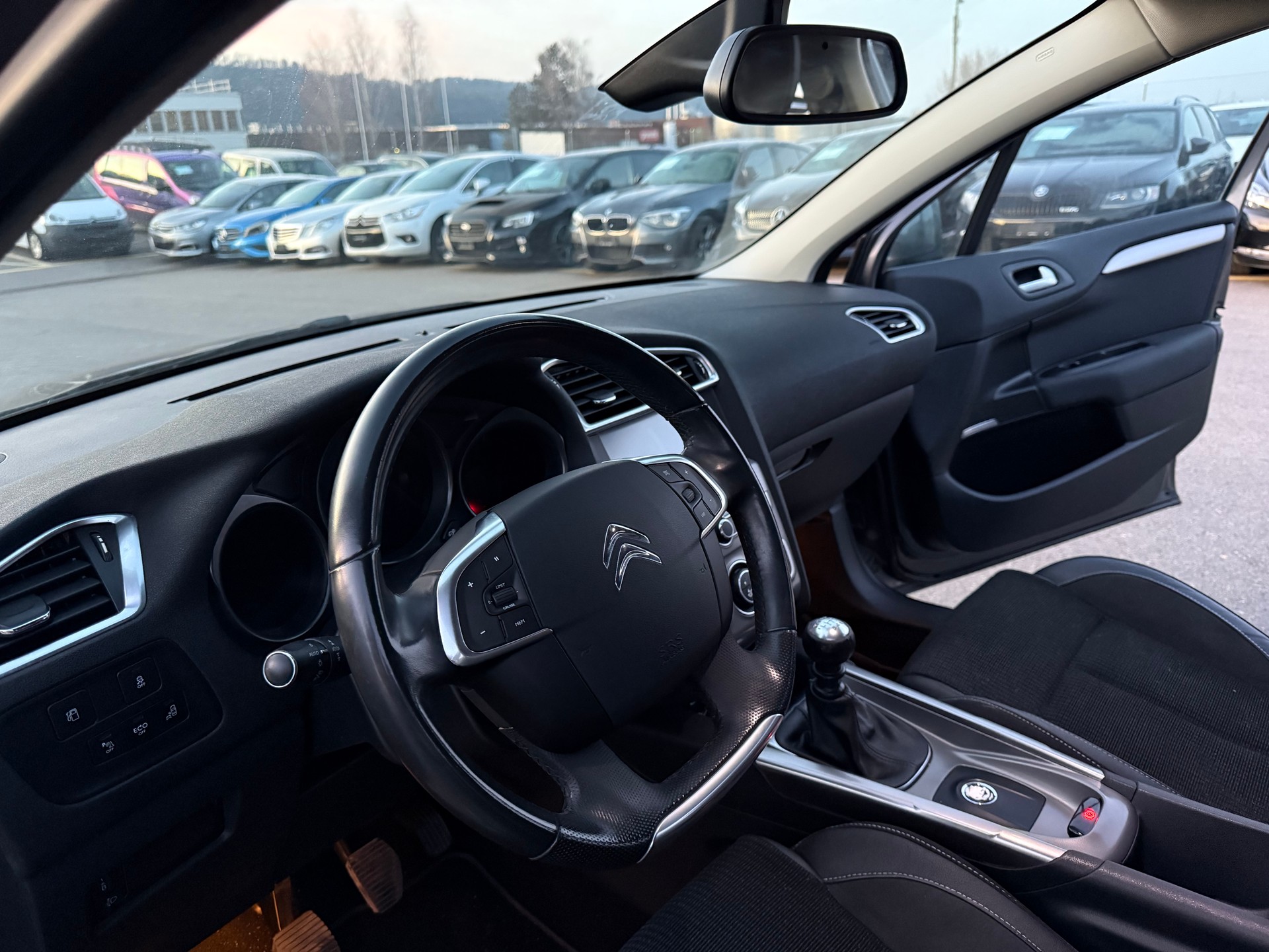 CITROEN C4 2.0 BlueHDi Shine-image-21