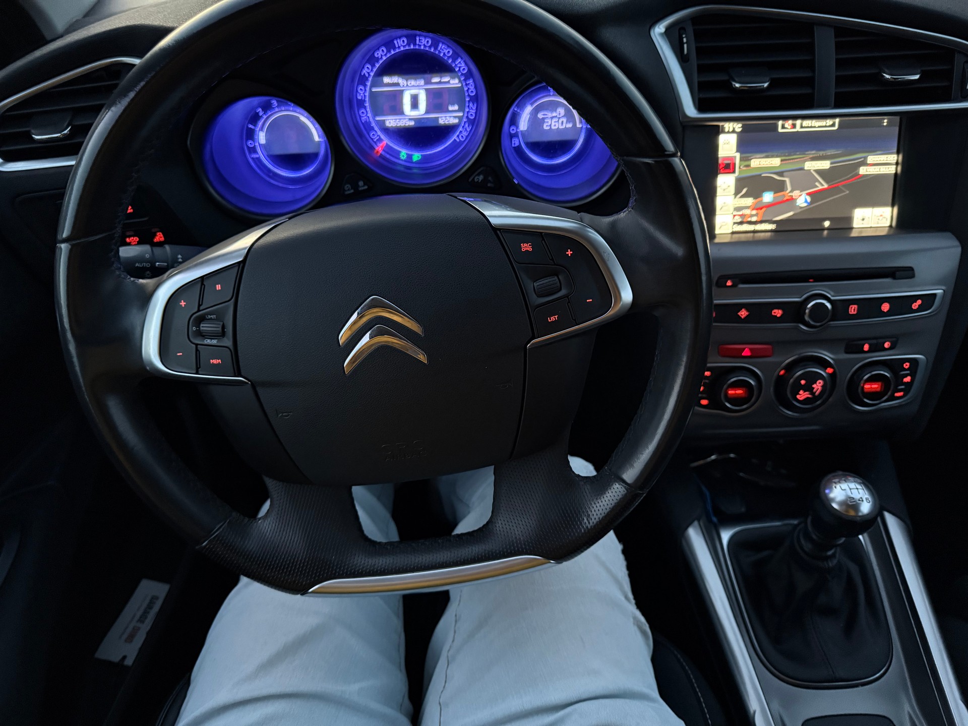 CITROEN C4 2.0 BlueHDi Shine-image-27