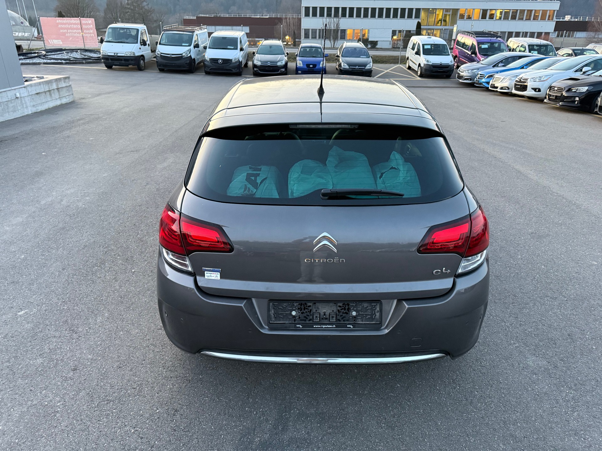 CITROEN C4 2.0 BlueHDi Shine-image-15
